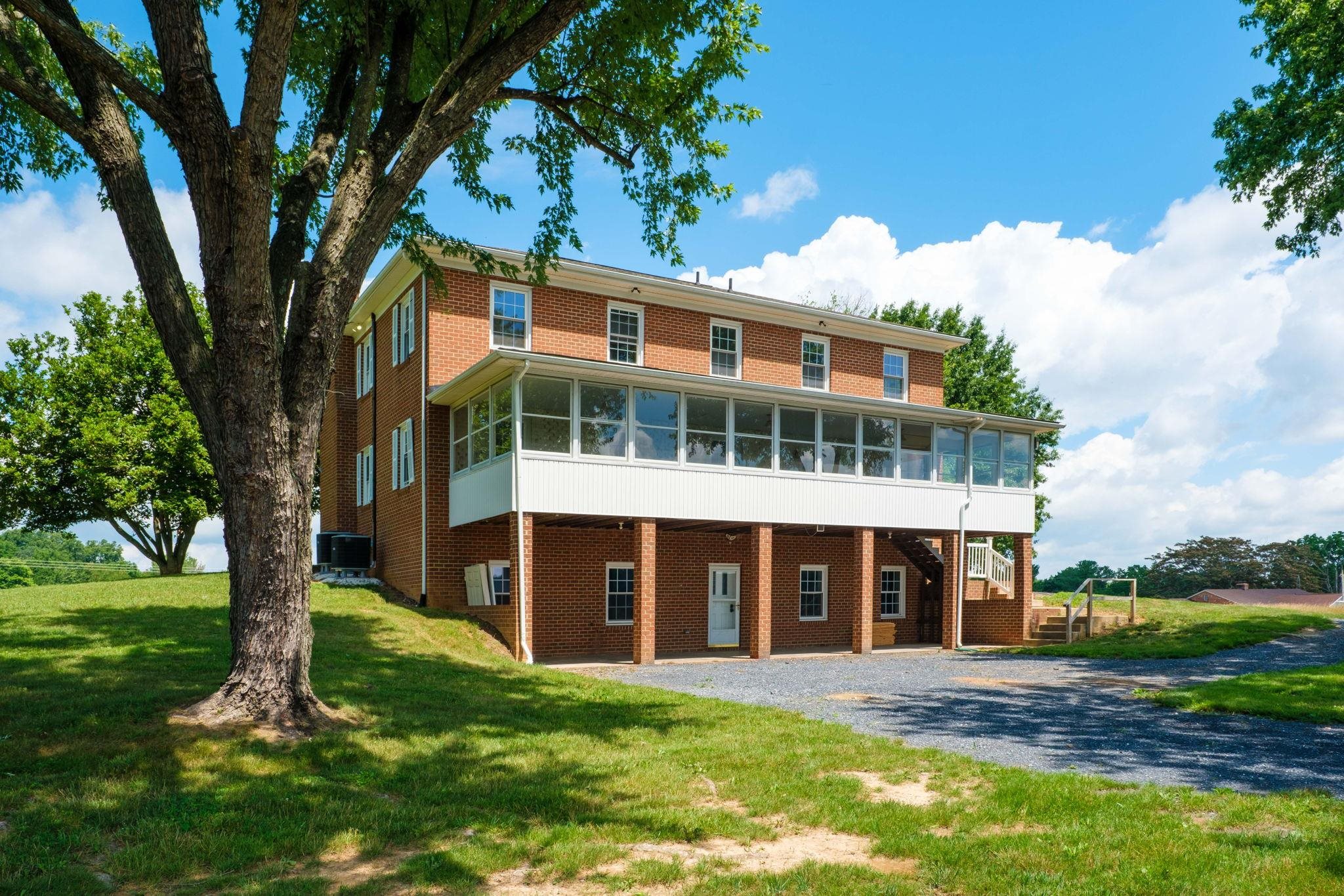 1370 MIDDLEBROOK RD, STAUNTON, Virginia 24401, 5 Bedrooms Bedrooms, ,4 BathroomsBathrooms,Residential,1370 MIDDLEBROOK RD,679487 MLS # 679487 1370 MIDDLEBROOK RD, STAUNTON, Virginia 24401, 5 Bedrooms Bedrooms, ,4 BathroomsBathrooms,Residential,1370 MIDDLEBROOK RD,679487 MLS # 679487