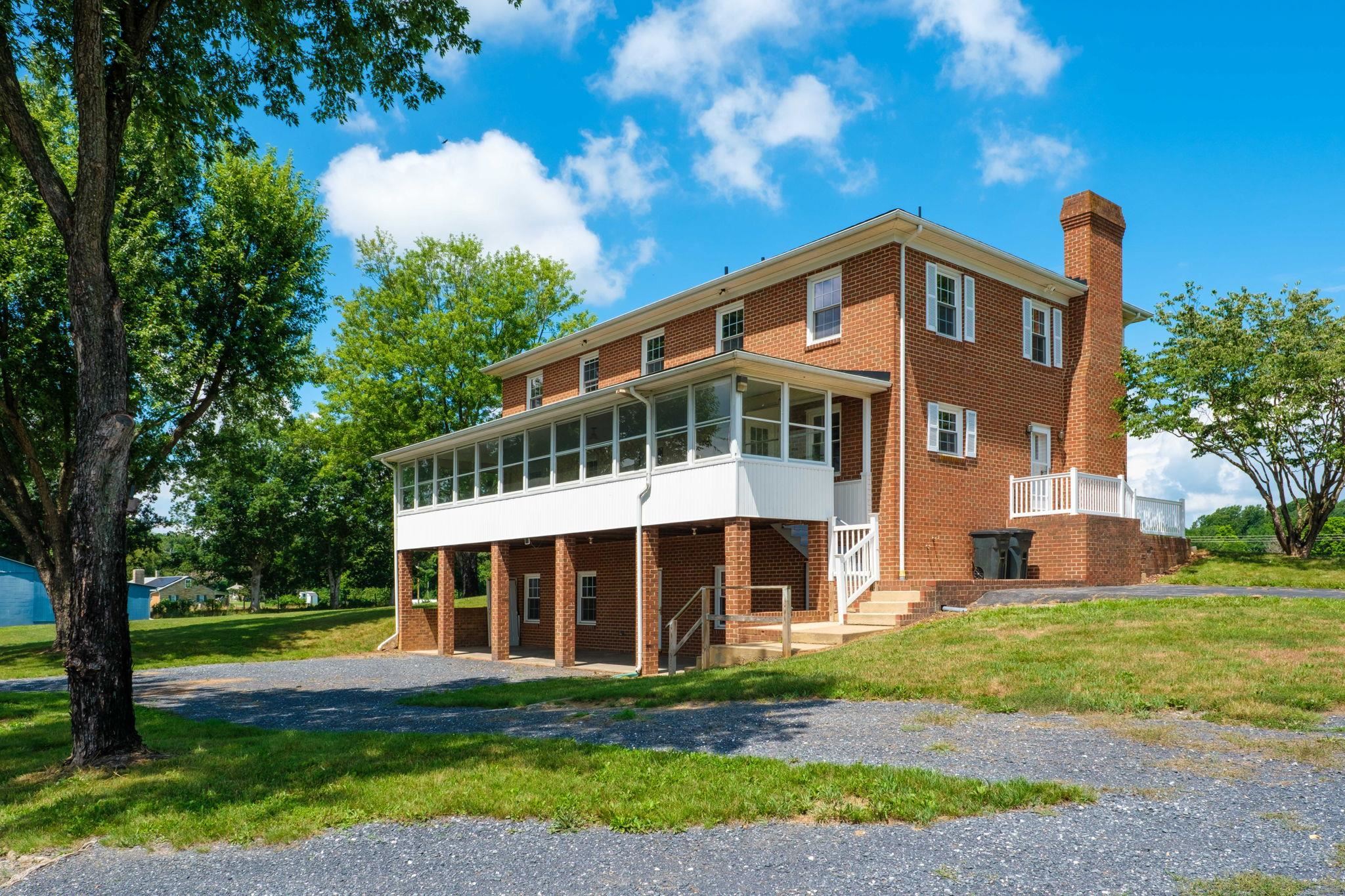 1370 MIDDLEBROOK RD, STAUNTON, Virginia 24401, 5 Bedrooms Bedrooms, ,4 BathroomsBathrooms,Residential,1370 MIDDLEBROOK RD,679487 MLS # 679487 1370 MIDDLEBROOK RD, STAUNTON, Virginia 24401, 5 Bedrooms Bedrooms, ,4 BathroomsBathrooms,Residential,1370 MIDDLEBROOK RD,679487 MLS # 679487