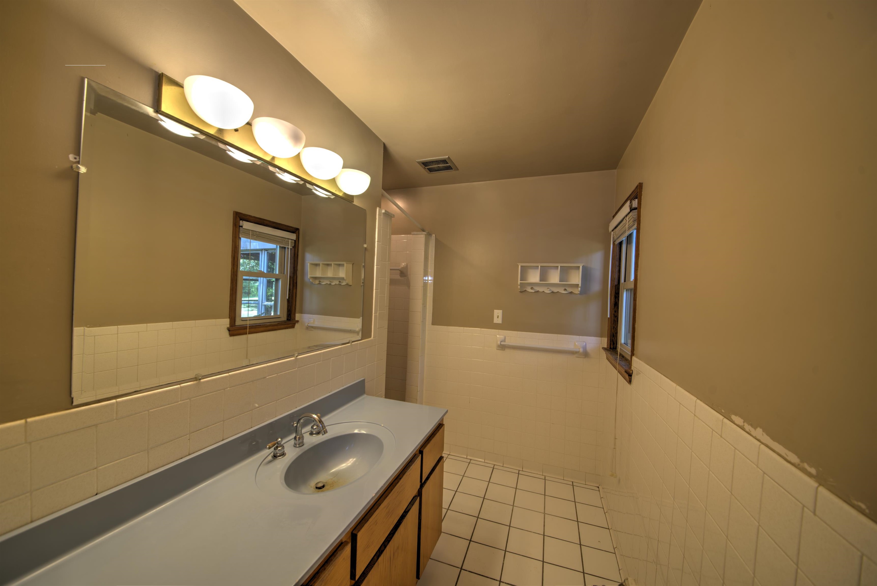 1667 LAUREL HILL RD, VERONA, Virginia 24482, 3 Bedrooms Bedrooms, ,2 BathroomsBathrooms,Residential,1667 LAUREL HILL RD,679497 MLS # 679497 1667 LAUREL HILL RD, VERONA, Virginia 24482, 3 Bedrooms Bedrooms, ,2 BathroomsBathrooms,Residential,1667 LAUREL HILL RD,679497 MLS # 679497