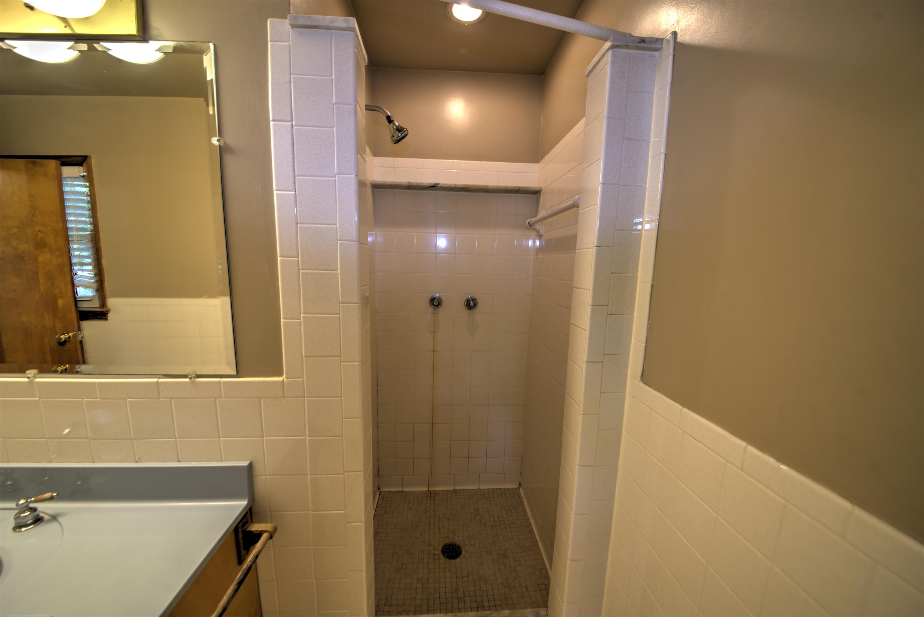 1667 LAUREL HILL RD, VERONA, Virginia 24482, 3 Bedrooms Bedrooms, ,2 BathroomsBathrooms,Residential,1667 LAUREL HILL RD,679497 MLS # 679497 1667 LAUREL HILL RD, VERONA, Virginia 24482, 3 Bedrooms Bedrooms, ,2 BathroomsBathrooms,Residential,1667 LAUREL HILL RD,679497 MLS # 679497