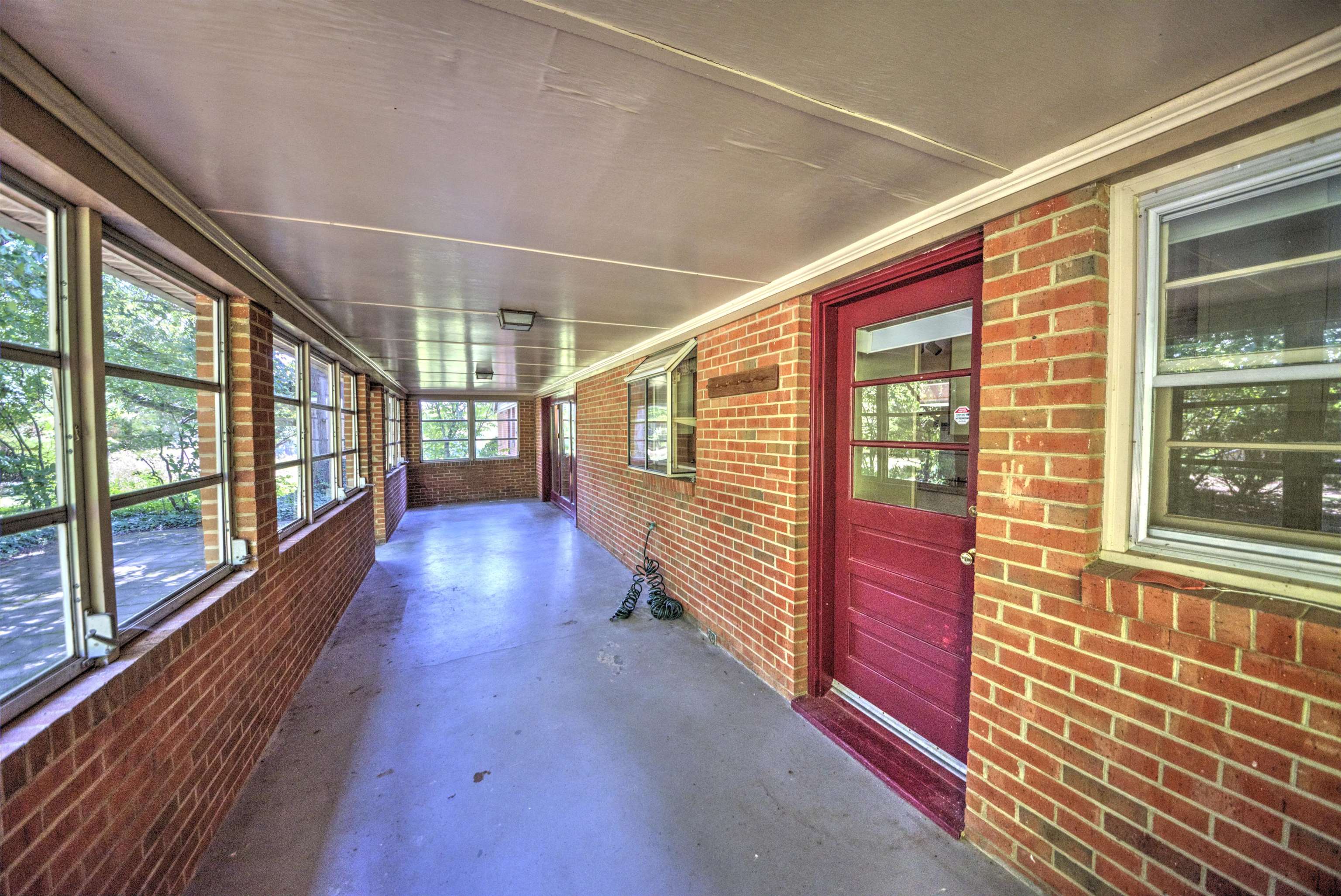 1667 LAUREL HILL RD, VERONA, Virginia 24482, 3 Bedrooms Bedrooms, ,2 BathroomsBathrooms,Residential,1667 LAUREL HILL RD,679497 MLS # 679497 1667 LAUREL HILL RD, VERONA, Virginia 24482, 3 Bedrooms Bedrooms, ,2 BathroomsBathrooms,Residential,1667 LAUREL HILL RD,679497 MLS # 679497