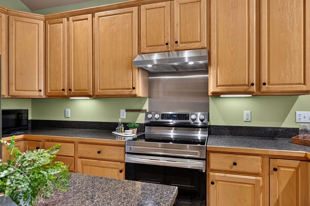 1317 STONEGATE CT, CROZET, Virginia 22932, 3 Bedrooms Bedrooms, ,2 BathroomsBathrooms,Residential,1317 STONEGATE CT,679499 MLS # 679499