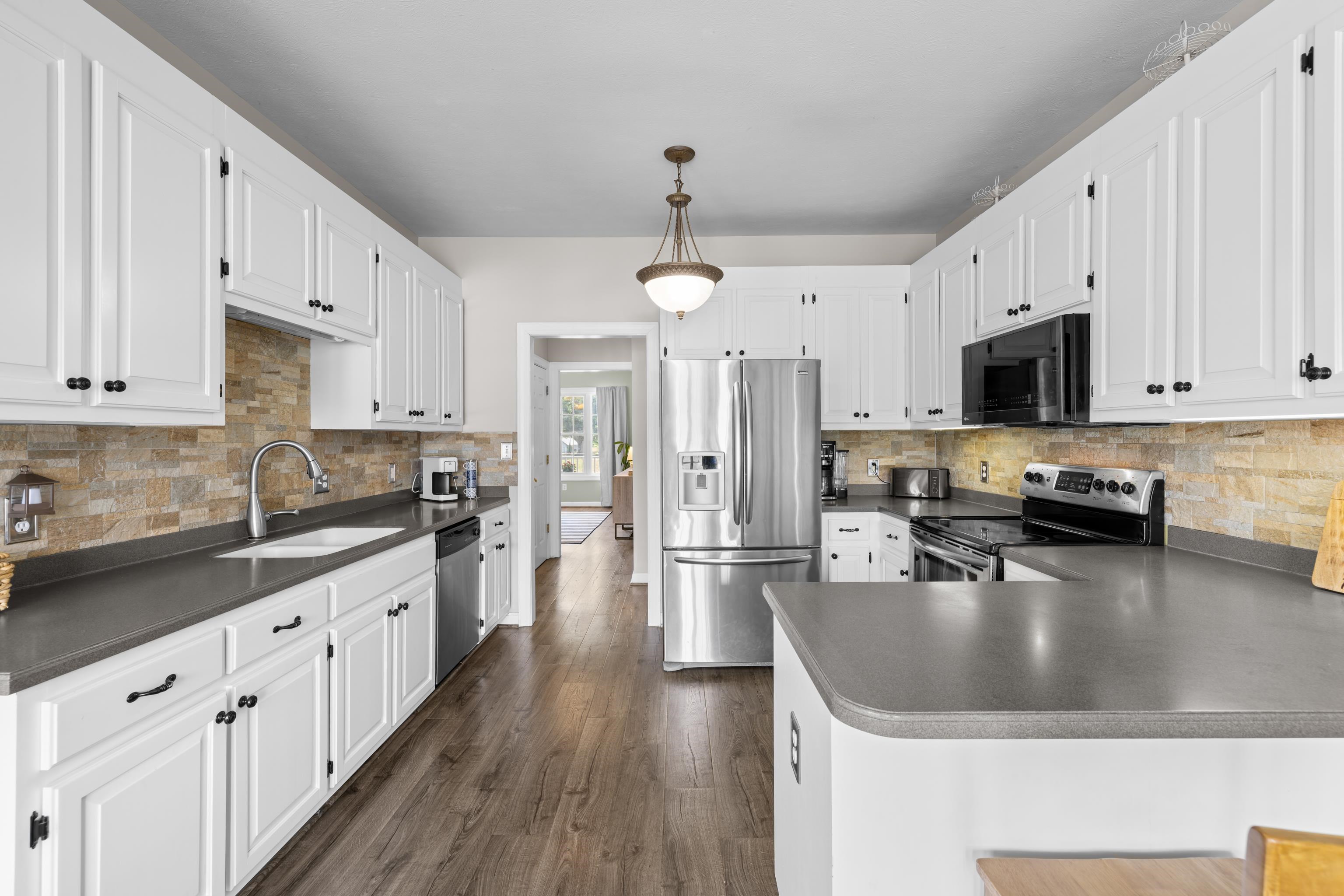 3624 OLD GREENVILLE RD, STAUNTON, Virginia 24401, 3 Bedrooms Bedrooms, ,2 BathroomsBathrooms,Residential,3624 OLD GREENVILLE RD,679506 MLS # 679506
