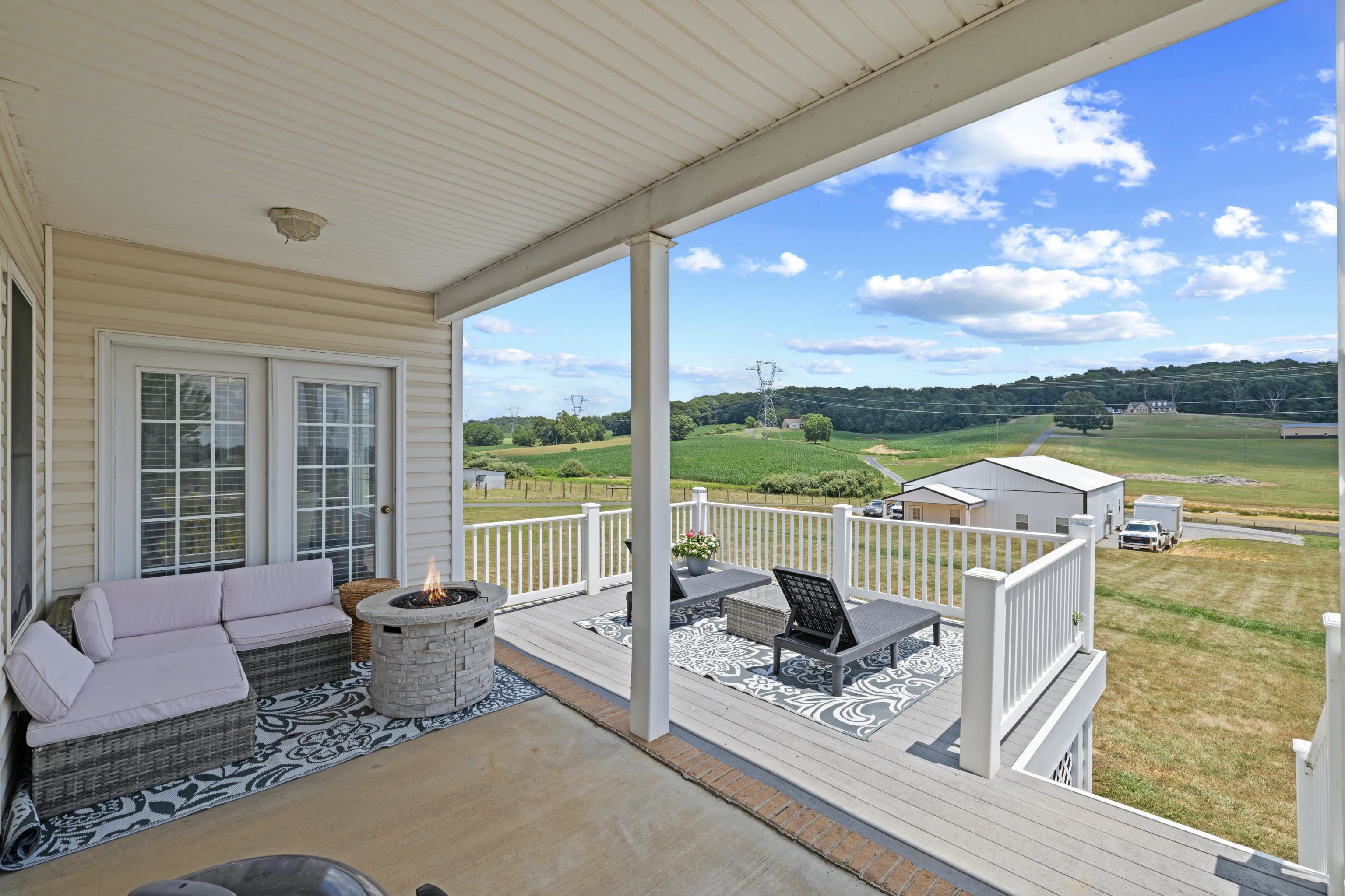 3624 OLD GREENVILLE RD, STAUNTON, Virginia 24401, 3 Bedrooms Bedrooms, ,2 BathroomsBathrooms,Residential,3624 OLD GREENVILLE RD,679506 MLS # 679506