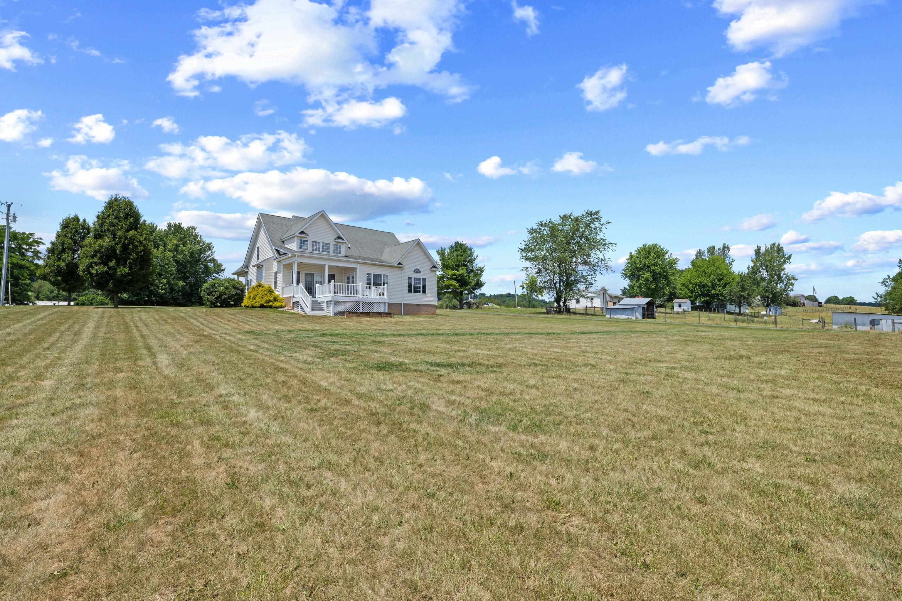 3624 OLD GREENVILLE RD, STAUNTON, Virginia 24401, 3 Bedrooms Bedrooms, ,2 BathroomsBathrooms,Residential,3624 OLD GREENVILLE RD,679506 MLS # 679506