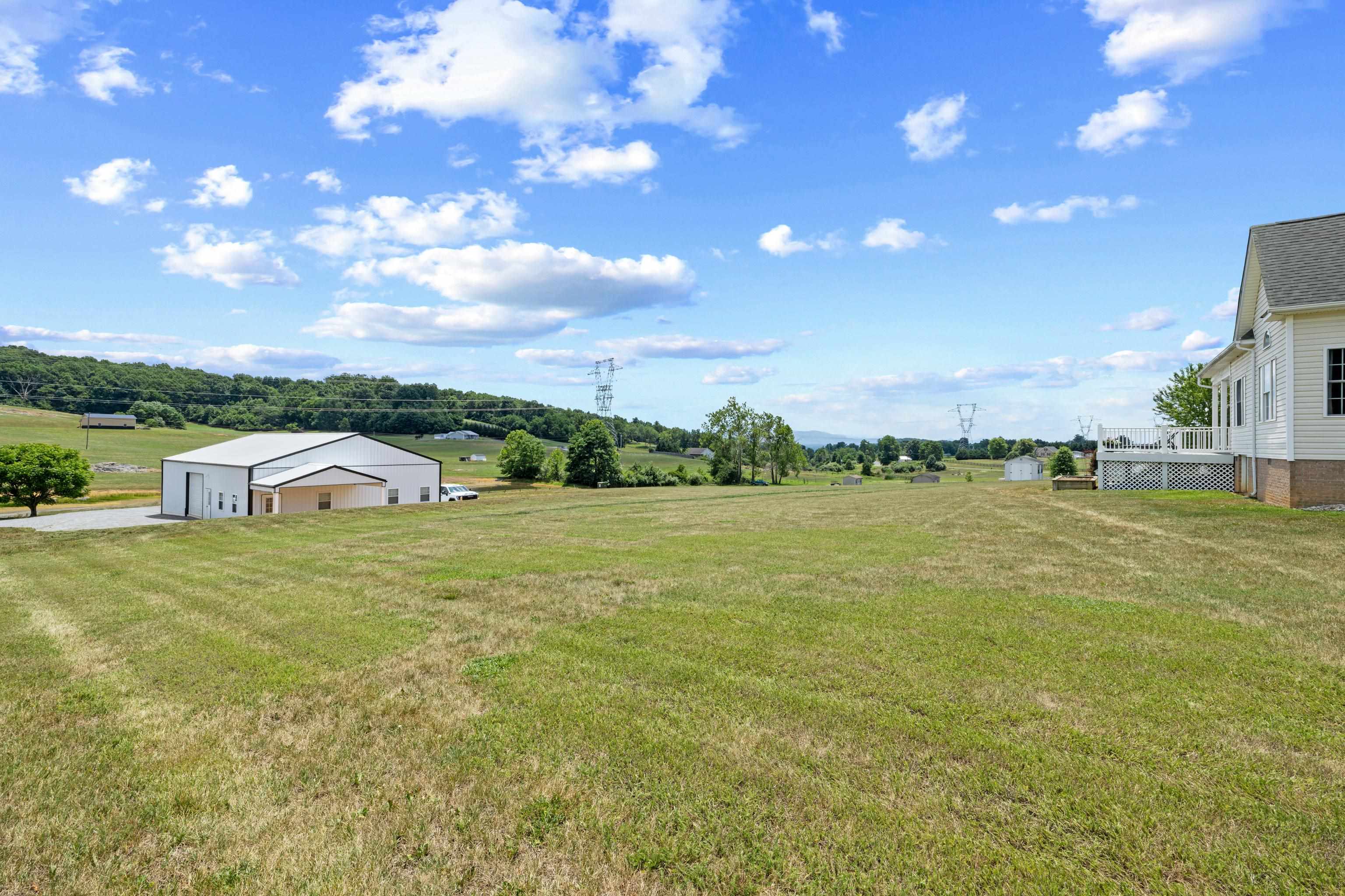 3624 OLD GREENVILLE RD, STAUNTON, Virginia 24401, 3 Bedrooms Bedrooms, ,2 BathroomsBathrooms,Residential,3624 OLD GREENVILLE RD,679506 MLS # 679506