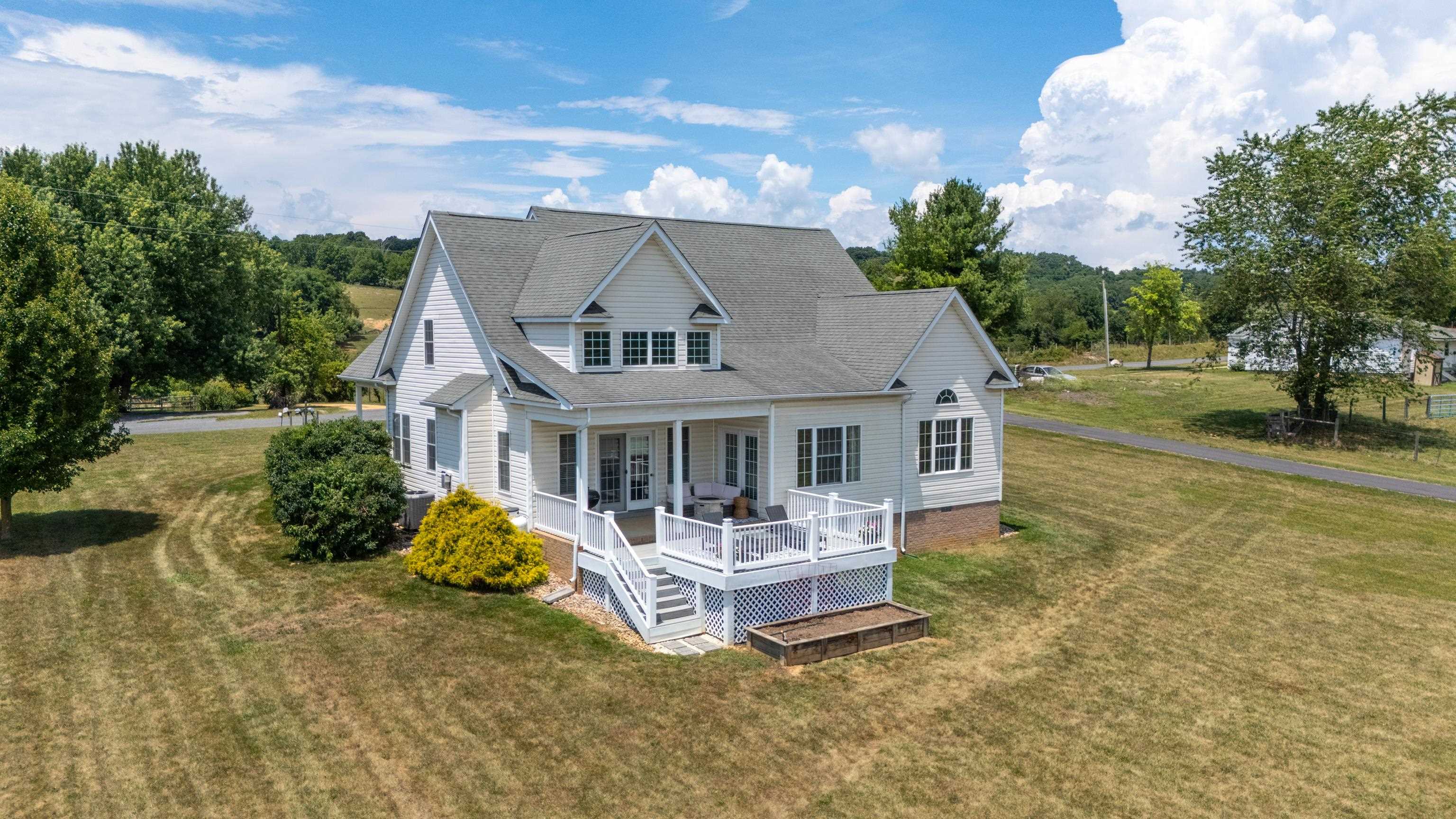 3624 OLD GREENVILLE RD, STAUNTON, Virginia 24401, 3 Bedrooms Bedrooms, ,2 BathroomsBathrooms,Residential,3624 OLD GREENVILLE RD,679506 MLS # 679506