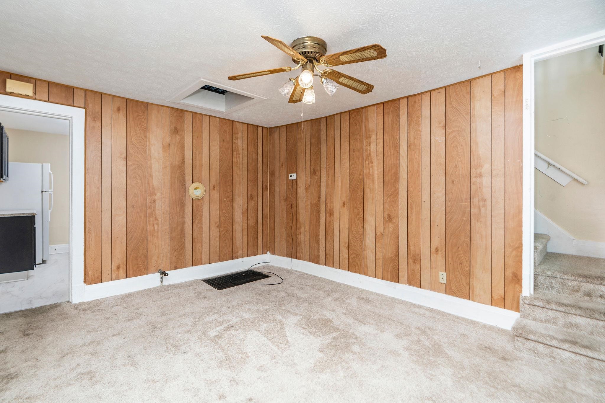 489 N CHARLOTTE AVE, WAYNESBORO, Virginia 22980, 3 Bedrooms Bedrooms, ,1 BathroomBathrooms,Residential,489 N CHARLOTTE AVE,679510 MLS # 679510 489 N CHARLOTTE AVE, WAYNESBORO, Virginia 22980, 3 Bedrooms Bedrooms, ,1 BathroomBathrooms,Residential,489 N CHARLOTTE AVE,679510 MLS # 679510