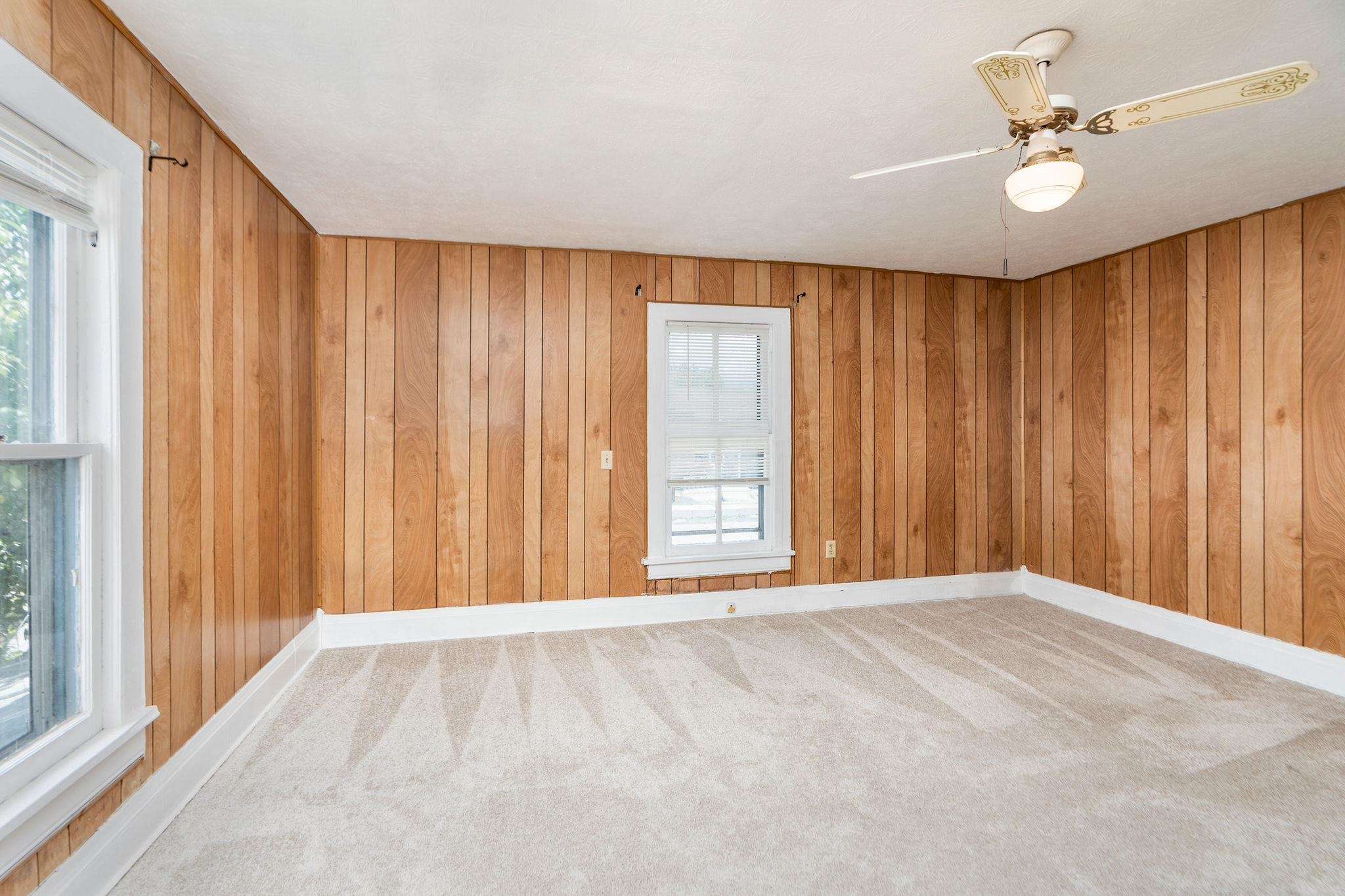 489 N CHARLOTTE AVE, WAYNESBORO, Virginia 22980, 3 Bedrooms Bedrooms, ,1 BathroomBathrooms,Residential,489 N CHARLOTTE AVE,679510 MLS # 679510 489 N CHARLOTTE AVE, WAYNESBORO, Virginia 22980, 3 Bedrooms Bedrooms, ,1 BathroomBathrooms,Residential,489 N CHARLOTTE AVE,679510 MLS # 679510