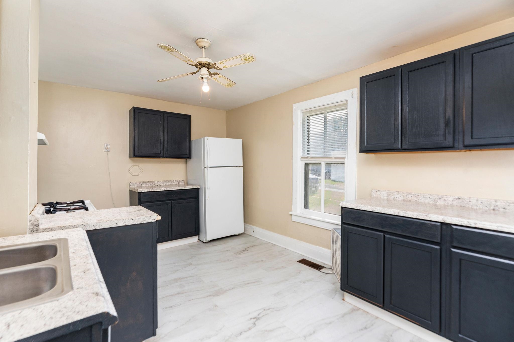 489 N CHARLOTTE AVE, WAYNESBORO, Virginia 22980, 3 Bedrooms Bedrooms, ,1 BathroomBathrooms,Residential,489 N CHARLOTTE AVE,679510 MLS # 679510 489 N CHARLOTTE AVE, WAYNESBORO, Virginia 22980, 3 Bedrooms Bedrooms, ,1 BathroomBathrooms,Residential,489 N CHARLOTTE AVE,679510 MLS # 679510