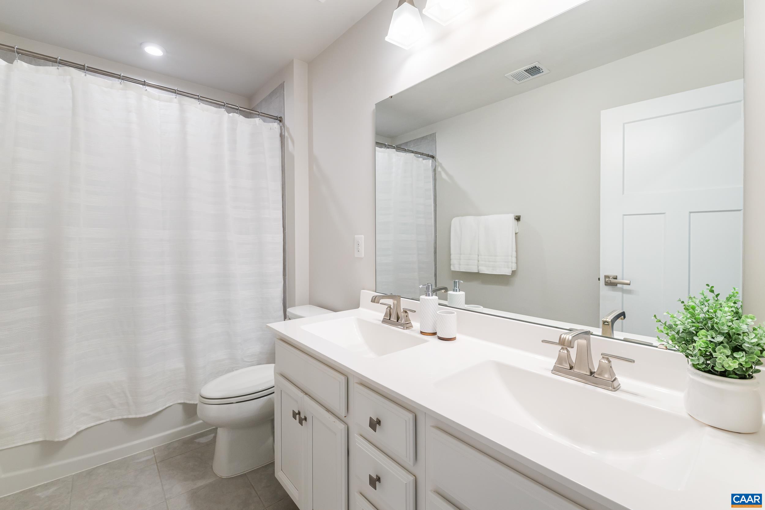 3402 STEAMER DR, KESWICK, Virginia 22947, 4 Bedrooms Bedrooms, ,3 BathroomsBathrooms,Residential,3402 STEAMER DR,678346 MLS # 678346 3402 STEAMER DR, KESWICK, Virginia 22947, 4 Bedrooms Bedrooms, ,3 BathroomsBathrooms,Residential,3402 STEAMER DR,678346 MLS # 678346