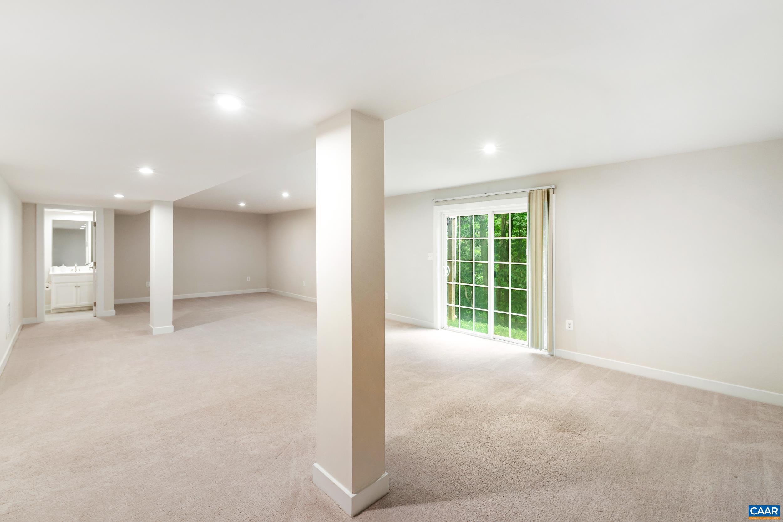 3402 STEAMER DR, KESWICK, Virginia 22947, 4 Bedrooms Bedrooms, ,3 BathroomsBathrooms,Residential,3402 STEAMER DR,678346 MLS # 678346 3402 STEAMER DR, KESWICK, Virginia 22947, 4 Bedrooms Bedrooms, ,3 BathroomsBathrooms,Residential,3402 STEAMER DR,678346 MLS # 678346