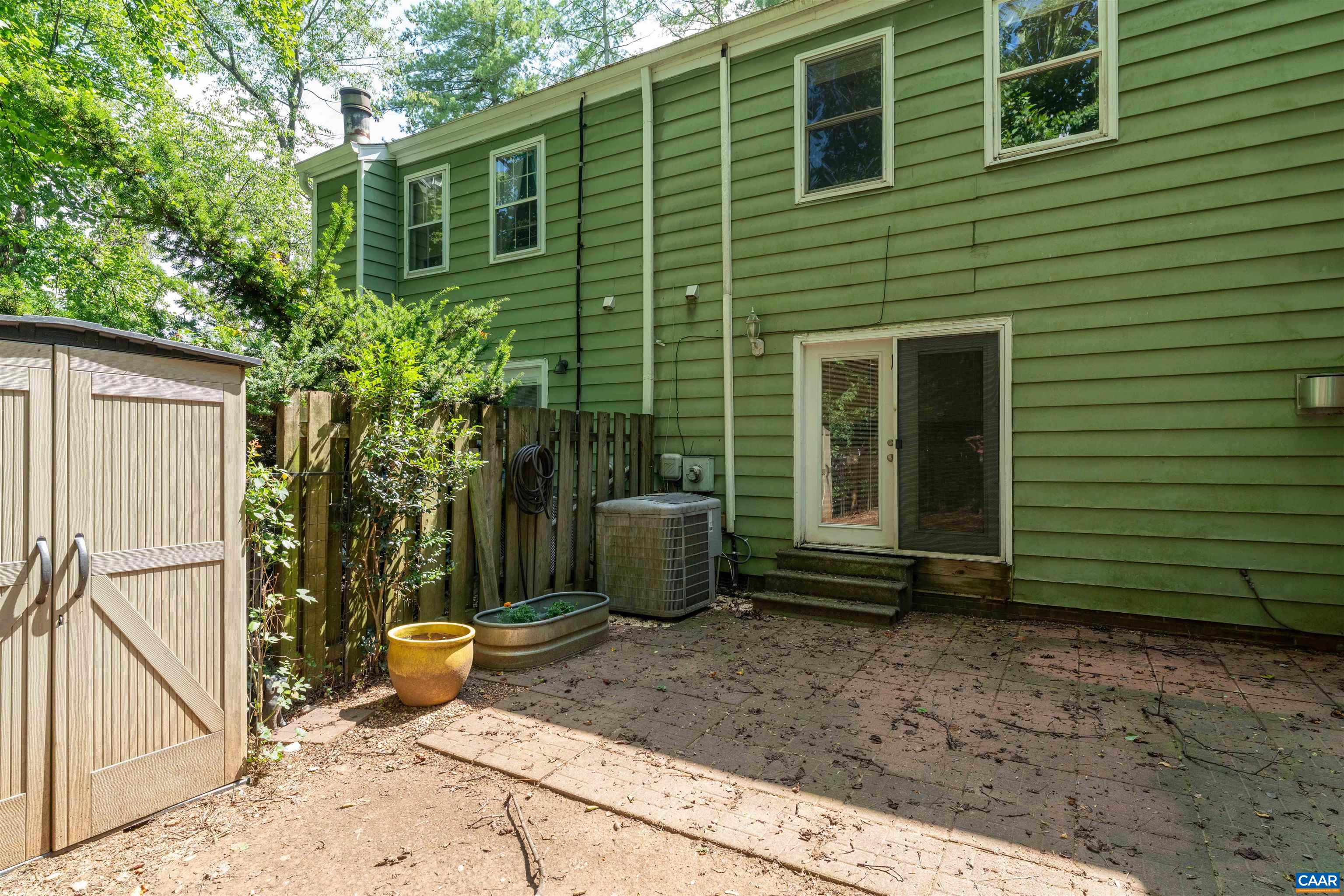 652 LOCKESLEY TER, CHARLOTTESVILLE, Virginia 22903, 3 Bedrooms Bedrooms, ,1 BathroomBathrooms,Residential,652 LOCKESLEY TER,679514 MLS # 679514 652 LOCKESLEY TER, CHARLOTTESVILLE, Virginia 22903, 3 Bedrooms Bedrooms, ,1 BathroomBathrooms,Residential,652 LOCKESLEY TER,679514 MLS # 679514
