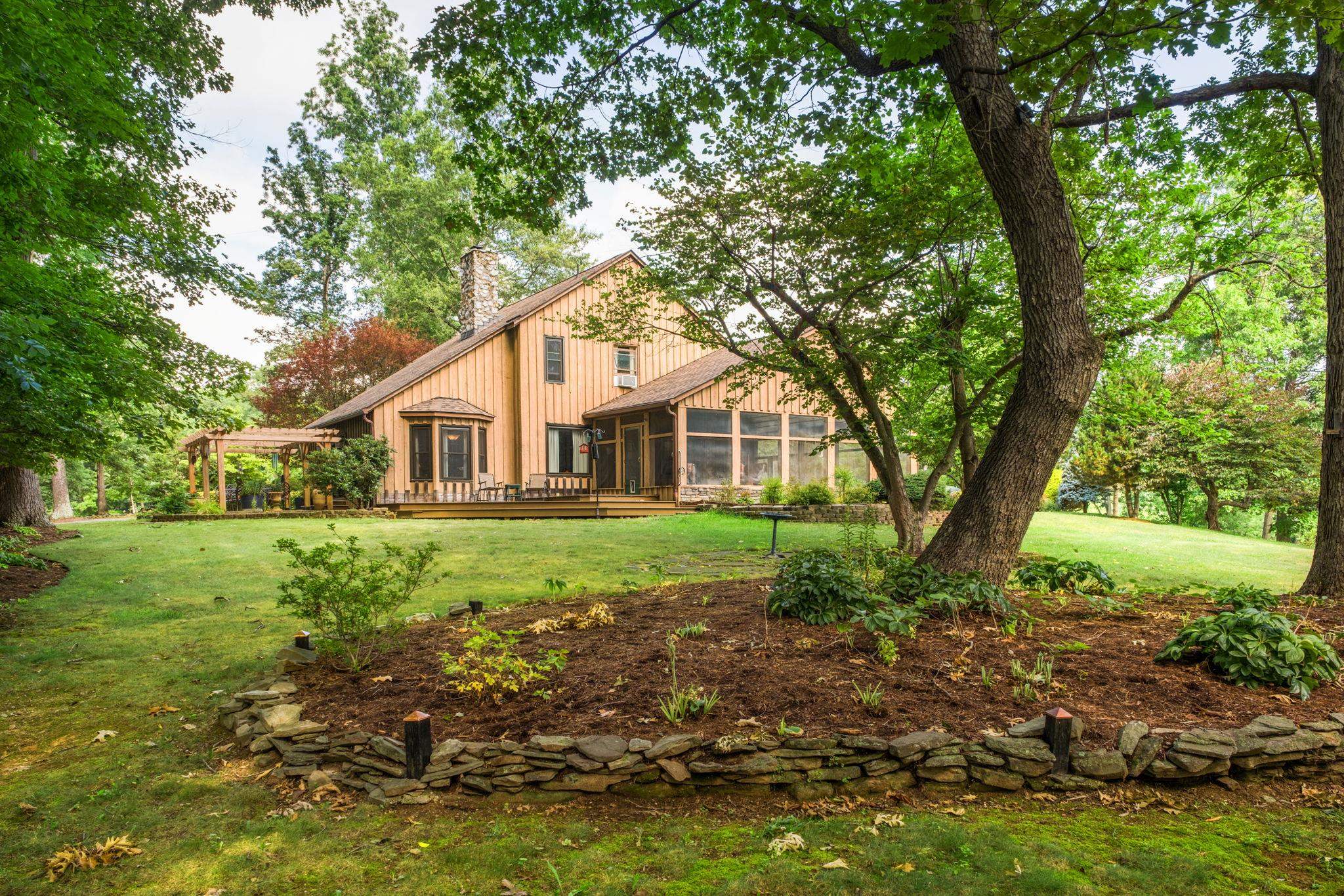 620 WALNUT HILLS RD, STAUNTON, Virginia 24401, 3 Bedrooms Bedrooms, ,2 BathroomsBathrooms,Residential,620 WALNUT HILLS RD,679516 MLS # 679516 620 WALNUT HILLS RD, STAUNTON, Virginia 24401, 3 Bedrooms Bedrooms, ,2 BathroomsBathrooms,Residential,620 WALNUT HILLS RD,679516 MLS # 679516