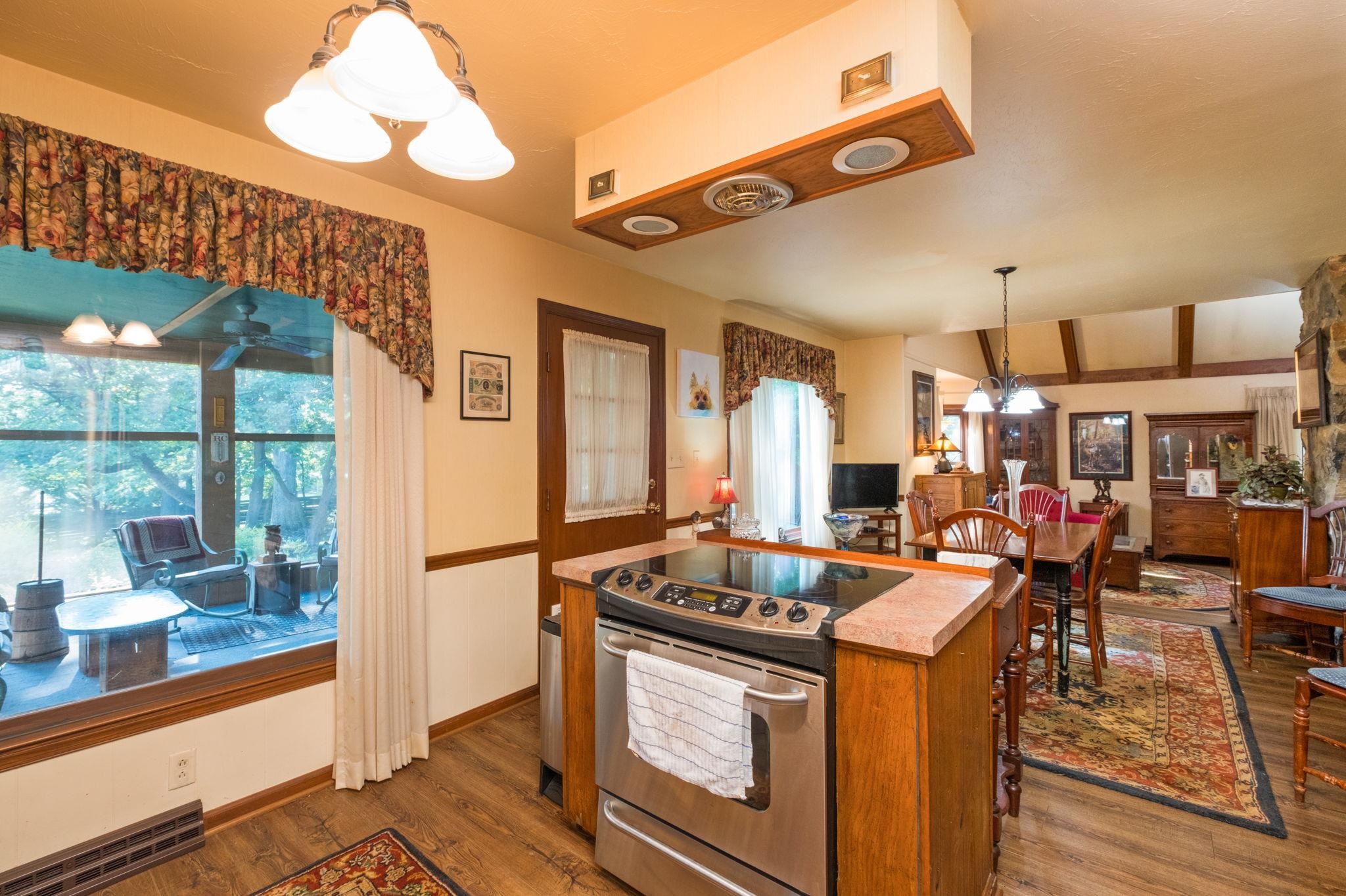 620 WALNUT HILLS RD, STAUNTON, Virginia 24401, 3 Bedrooms Bedrooms, ,2 BathroomsBathrooms,Residential,620 WALNUT HILLS RD,679516 MLS # 679516 620 WALNUT HILLS RD, STAUNTON, Virginia 24401, 3 Bedrooms Bedrooms, ,2 BathroomsBathrooms,Residential,620 WALNUT HILLS RD,679516 MLS # 679516