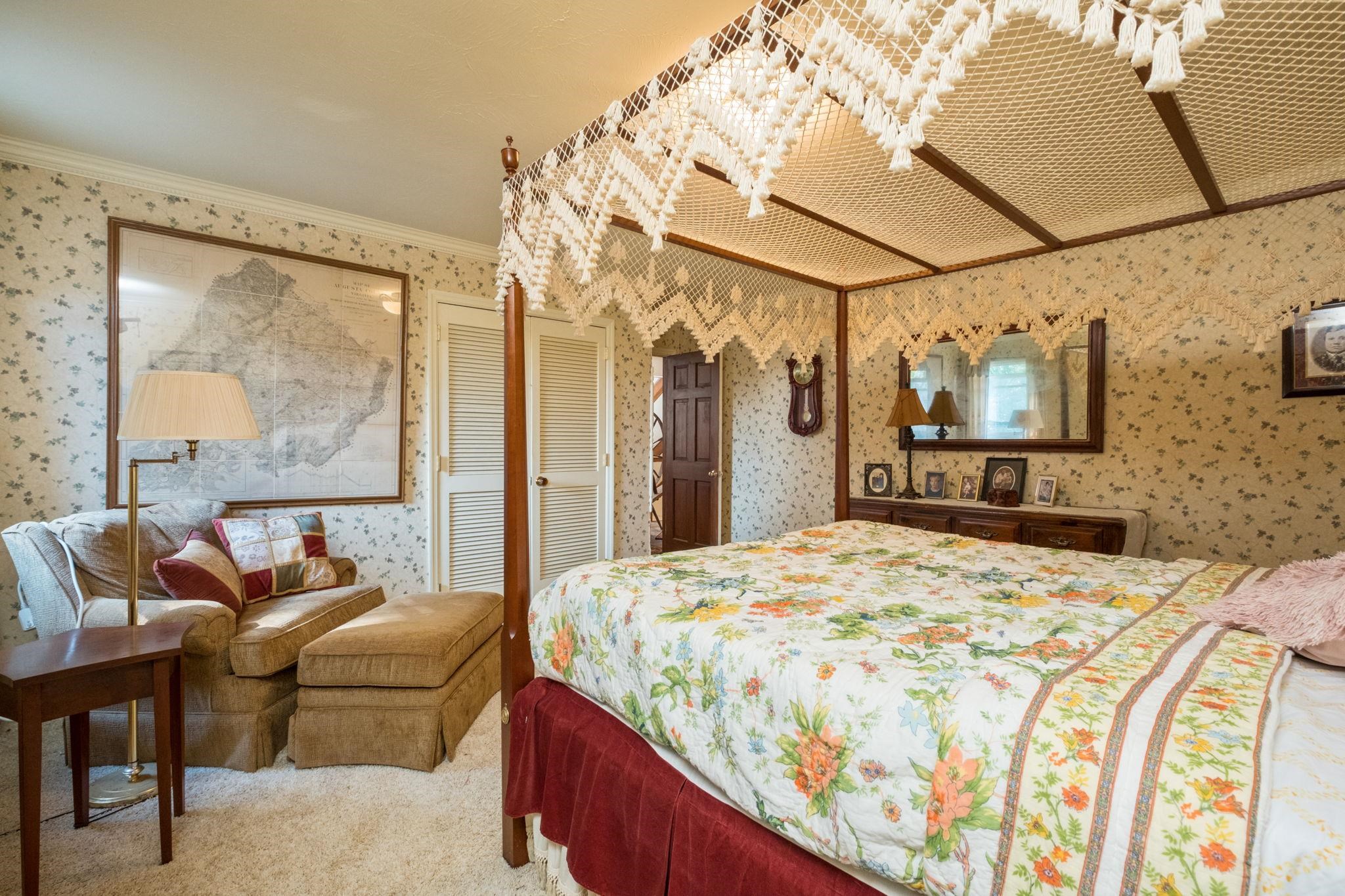 620 WALNUT HILLS RD, STAUNTON, Virginia 24401, 3 Bedrooms Bedrooms, ,2 BathroomsBathrooms,Residential,620 WALNUT HILLS RD,679516 MLS # 679516 620 WALNUT HILLS RD, STAUNTON, Virginia 24401, 3 Bedrooms Bedrooms, ,2 BathroomsBathrooms,Residential,620 WALNUT HILLS RD,679516 MLS # 679516