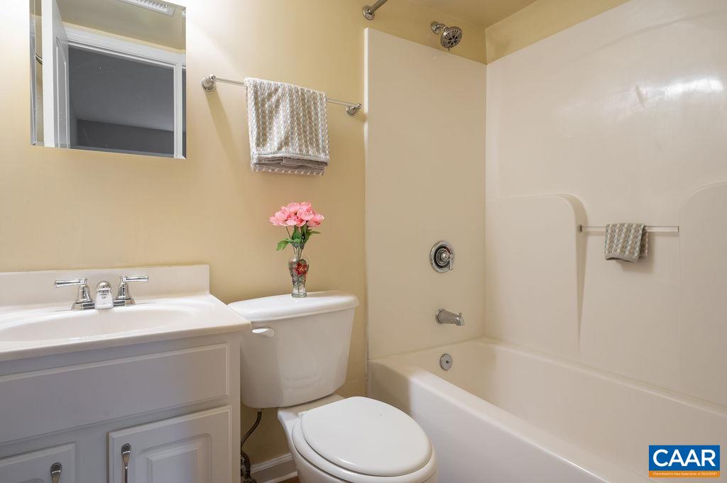 1223 VILLA LN, CHARLOTTESVILLE, Virginia 22903, 3 Bedrooms Bedrooms, ,2 BathroomsBathrooms,Residential,1223 VILLA LN,679518 MLS # 679518 1223 VILLA LN, CHARLOTTESVILLE, Virginia 22903, 3 Bedrooms Bedrooms, ,2 BathroomsBathrooms,Residential,1223 VILLA LN,679518 MLS # 679518
