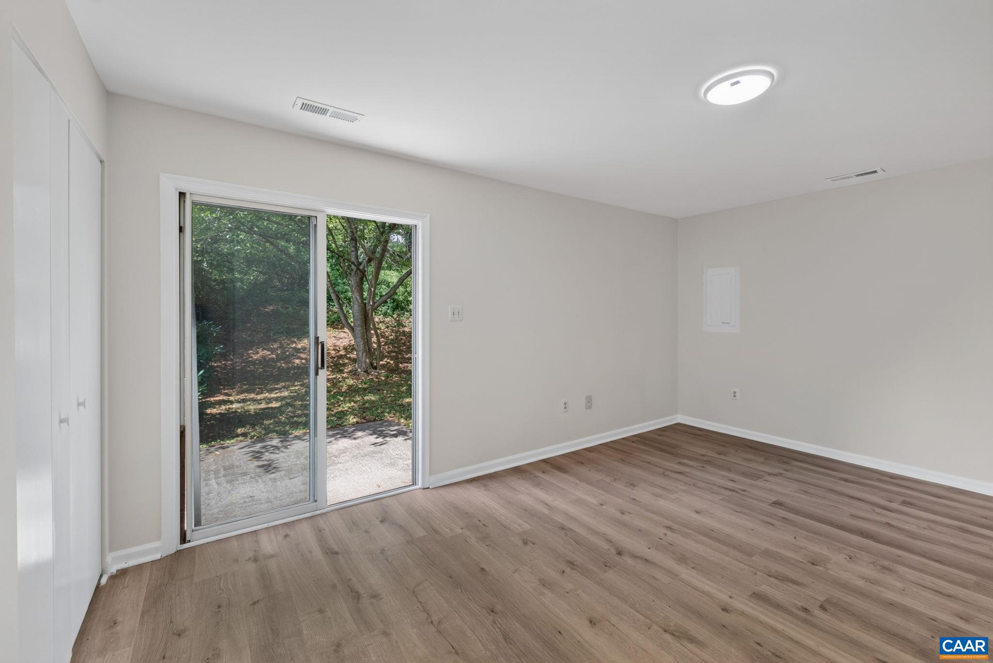 435 RIVERSIDE AVE, CHARLOTTESVILLE, Virginia 22902, 2 Bedrooms Bedrooms, ,2 BathroomsBathrooms,Residential,435 RIVERSIDE AVE,679521 MLS # 679521 435 RIVERSIDE AVE, CHARLOTTESVILLE, Virginia 22902, 2 Bedrooms Bedrooms, ,2 BathroomsBathrooms,Residential,435 RIVERSIDE AVE,679521 MLS # 679521