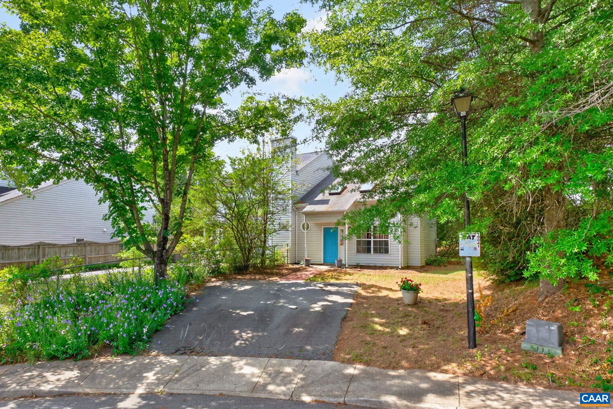 435 RIVERSIDE AVE, CHARLOTTESVILLE, Virginia 22902, 2 Bedrooms Bedrooms, ,2 BathroomsBathrooms,Residential,435 RIVERSIDE AVE,679521 MLS # 679521 435 RIVERSIDE AVE, CHARLOTTESVILLE, Virginia 22902, 2 Bedrooms Bedrooms, ,2 BathroomsBathrooms,Residential,435 RIVERSIDE AVE,679521 MLS # 679521