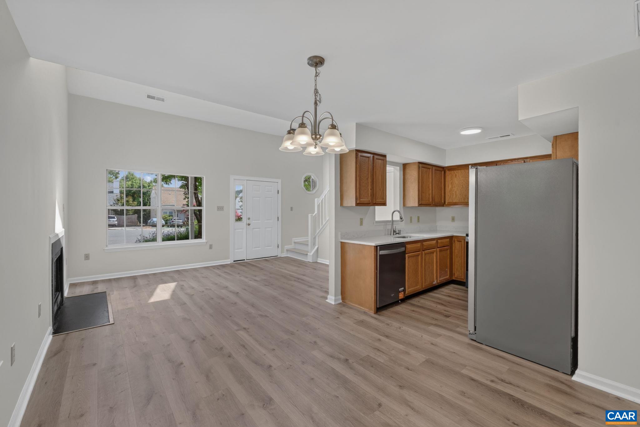 435 RIVERSIDE AVE, CHARLOTTESVILLE, Virginia 22902, 2 Bedrooms Bedrooms, ,2 BathroomsBathrooms,Residential,435 RIVERSIDE AVE,679521 MLS # 679521 435 RIVERSIDE AVE, CHARLOTTESVILLE, Virginia 22902, 2 Bedrooms Bedrooms, ,2 BathroomsBathrooms,Residential,435 RIVERSIDE AVE,679521 MLS # 679521