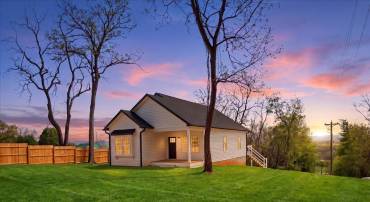 103 HILLTOP TERRACE RD, STAUNTON, Virginia 24401, 4 Bedrooms Bedrooms, ,2 BathroomsBathrooms,Residential,South on Rt 11 turn right on Fleetwood rd. At the,103 HILLTOP TERRACE RD,675856 MLS # 675856