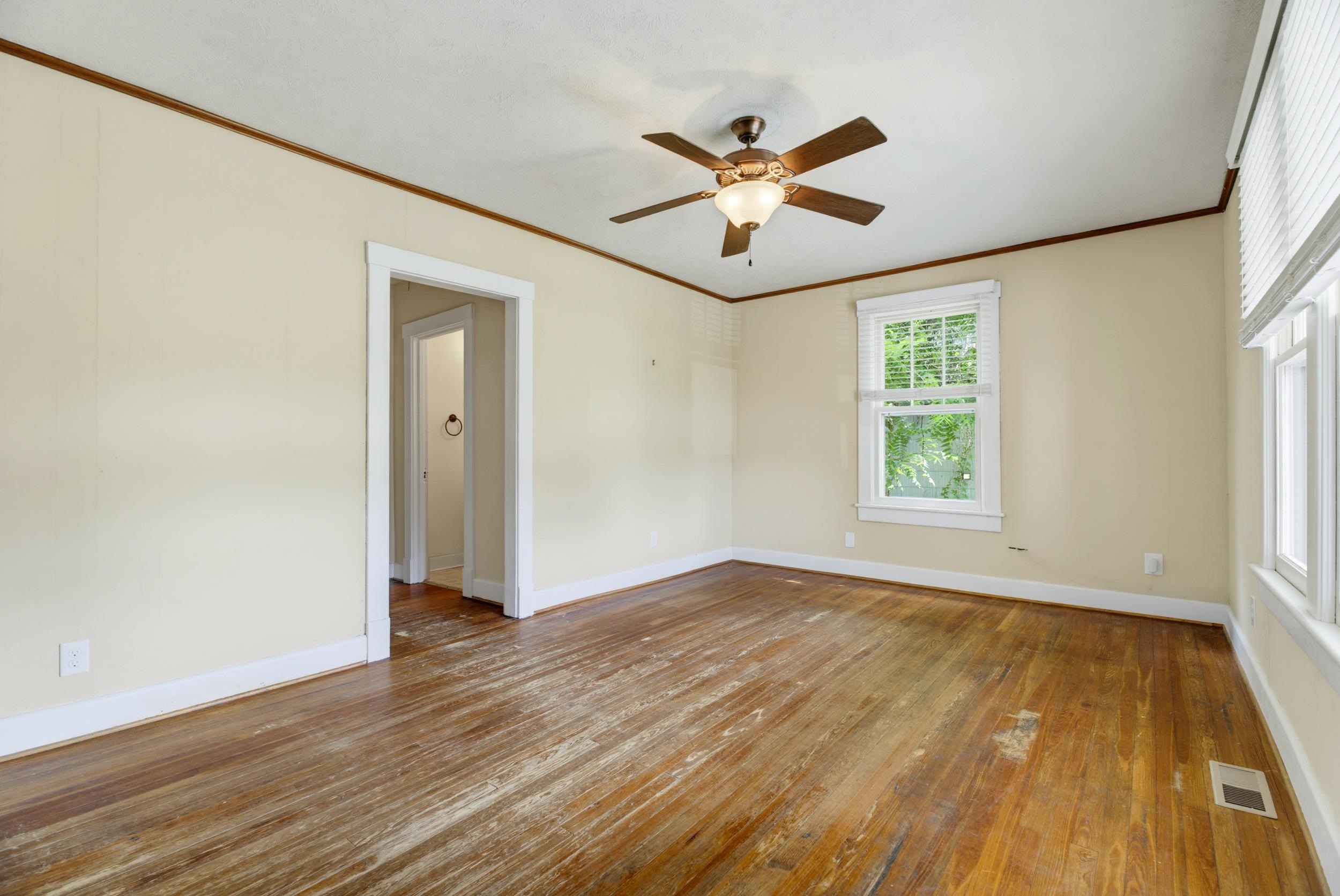 551 HIGHLAND AVE, WAYNESBORO, Virginia 22980, 2 Bedrooms Bedrooms, ,2 BathroomsBathrooms,Residential,551 HIGHLAND AVE,679068 MLS # 679068 551 HIGHLAND AVE, WAYNESBORO, Virginia 22980, 2 Bedrooms Bedrooms, ,2 BathroomsBathrooms,Residential,551 HIGHLAND AVE,679068 MLS # 679068