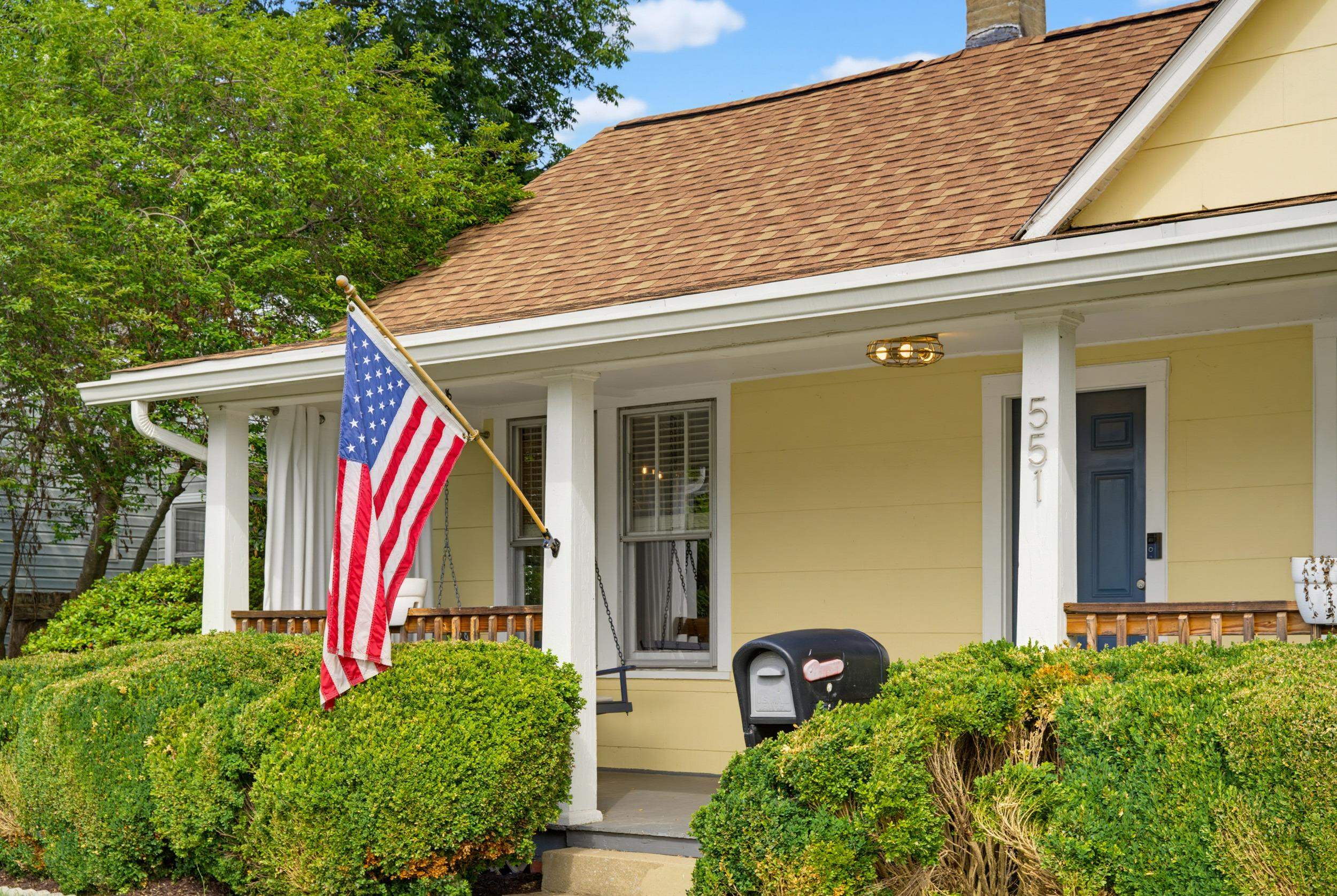 551 HIGHLAND AVE, WAYNESBORO, Virginia 22980, 2 Bedrooms Bedrooms, ,2 BathroomsBathrooms,Residential,551 HIGHLAND AVE,679068 MLS # 679068 551 HIGHLAND AVE, WAYNESBORO, Virginia 22980, 2 Bedrooms Bedrooms, ,2 BathroomsBathrooms,Residential,551 HIGHLAND AVE,679068 MLS # 679068