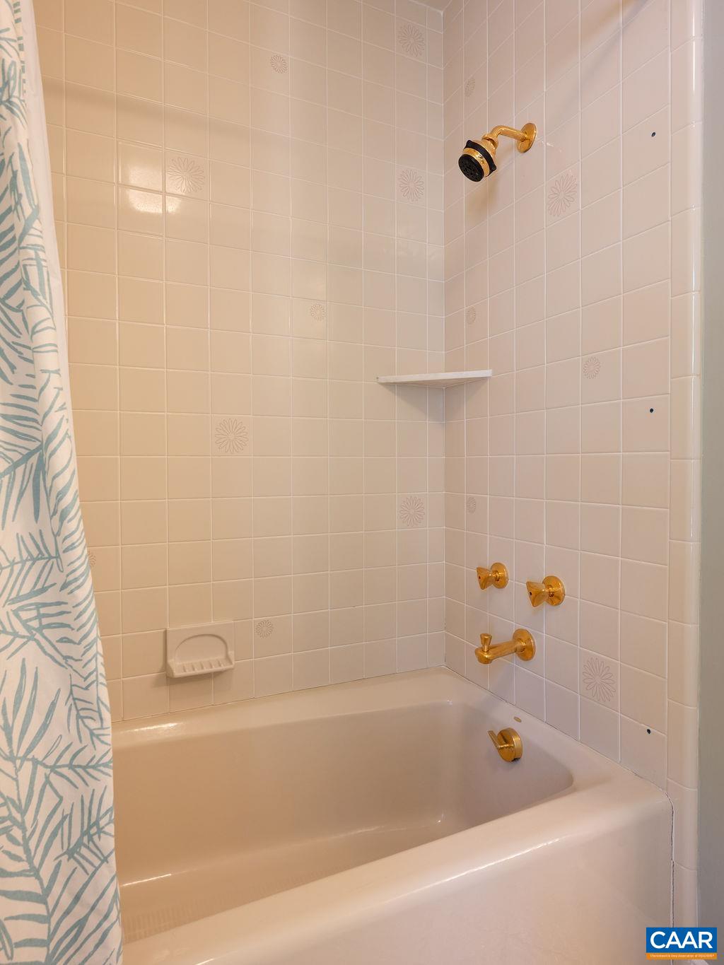 2230 ROCKY RUN, CHARLOTTESVILLE, Virginia 22901, 5 Bedrooms Bedrooms, ,5 BathroomsBathrooms,Residential,2230 ROCKY RUN,679241 MLS # 679241