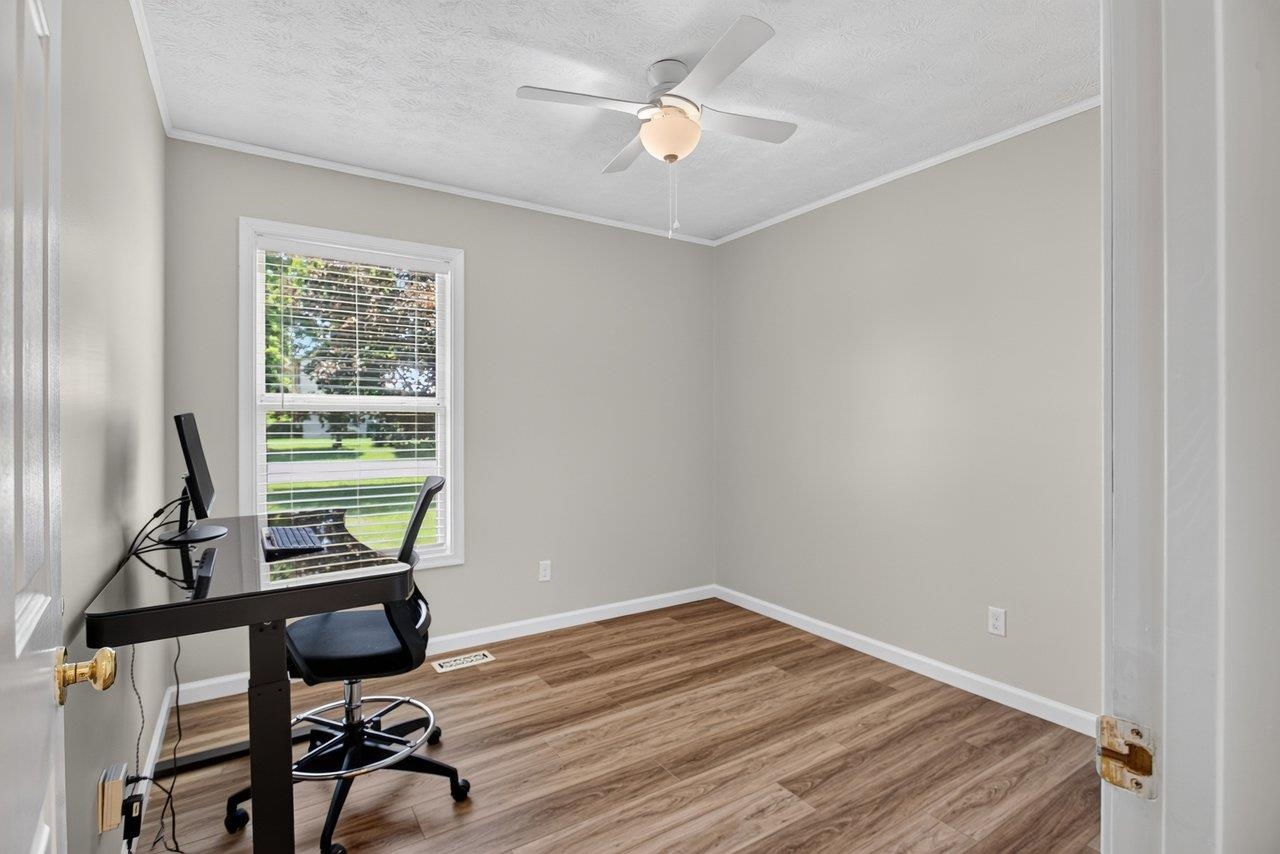 503 E RIVERSIDE DR, BRIDGEWATER, Virginia 22812, 3 Bedrooms Bedrooms, ,2 BathroomsBathrooms,Residential,503 E RIVERSIDE DR,679530 MLS # 679530 503 E RIVERSIDE DR, BRIDGEWATER, Virginia 22812, 3 Bedrooms Bedrooms, ,2 BathroomsBathrooms,Residential,503 E RIVERSIDE DR,679530 MLS # 679530