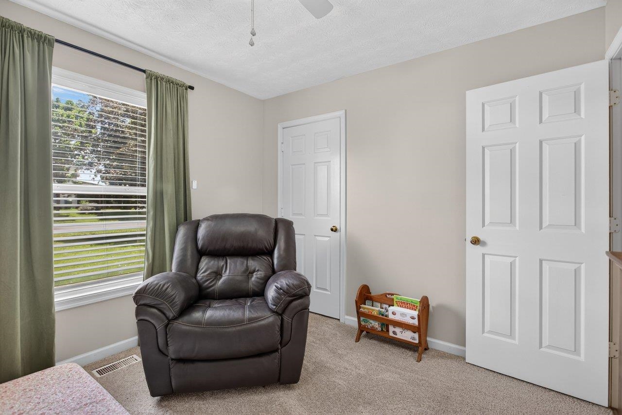 503 E RIVERSIDE DR, BRIDGEWATER, Virginia 22812, 3 Bedrooms Bedrooms, ,2 BathroomsBathrooms,Residential,503 E RIVERSIDE DR,679530 MLS # 679530 503 E RIVERSIDE DR, BRIDGEWATER, Virginia 22812, 3 Bedrooms Bedrooms, ,2 BathroomsBathrooms,Residential,503 E RIVERSIDE DR,679530 MLS # 679530