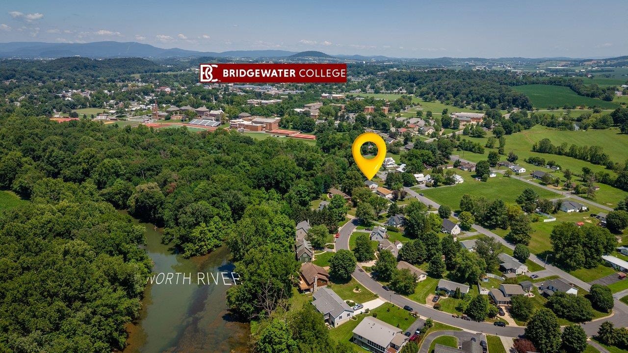 503 E RIVERSIDE DR, BRIDGEWATER, Virginia 22812, 3 Bedrooms Bedrooms, ,2 BathroomsBathrooms,Residential,503 E RIVERSIDE DR,679530 MLS # 679530 503 E RIVERSIDE DR, BRIDGEWATER, Virginia 22812, 3 Bedrooms Bedrooms, ,2 BathroomsBathrooms,Residential,503 E RIVERSIDE DR,679530 MLS # 679530