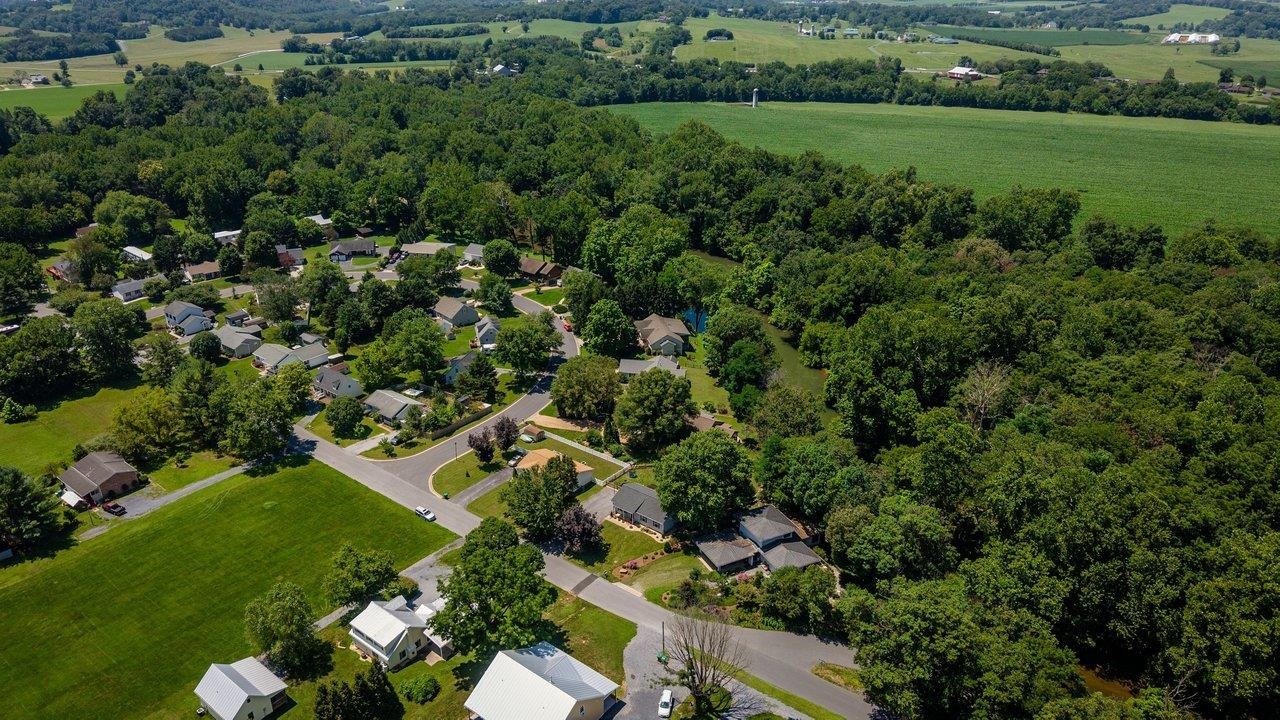 503 E RIVERSIDE DR, BRIDGEWATER, Virginia 22812, 3 Bedrooms Bedrooms, ,2 BathroomsBathrooms,Residential,503 E RIVERSIDE DR,679530 MLS # 679530 503 E RIVERSIDE DR, BRIDGEWATER, Virginia 22812, 3 Bedrooms Bedrooms, ,2 BathroomsBathrooms,Residential,503 E RIVERSIDE DR,679530 MLS # 679530