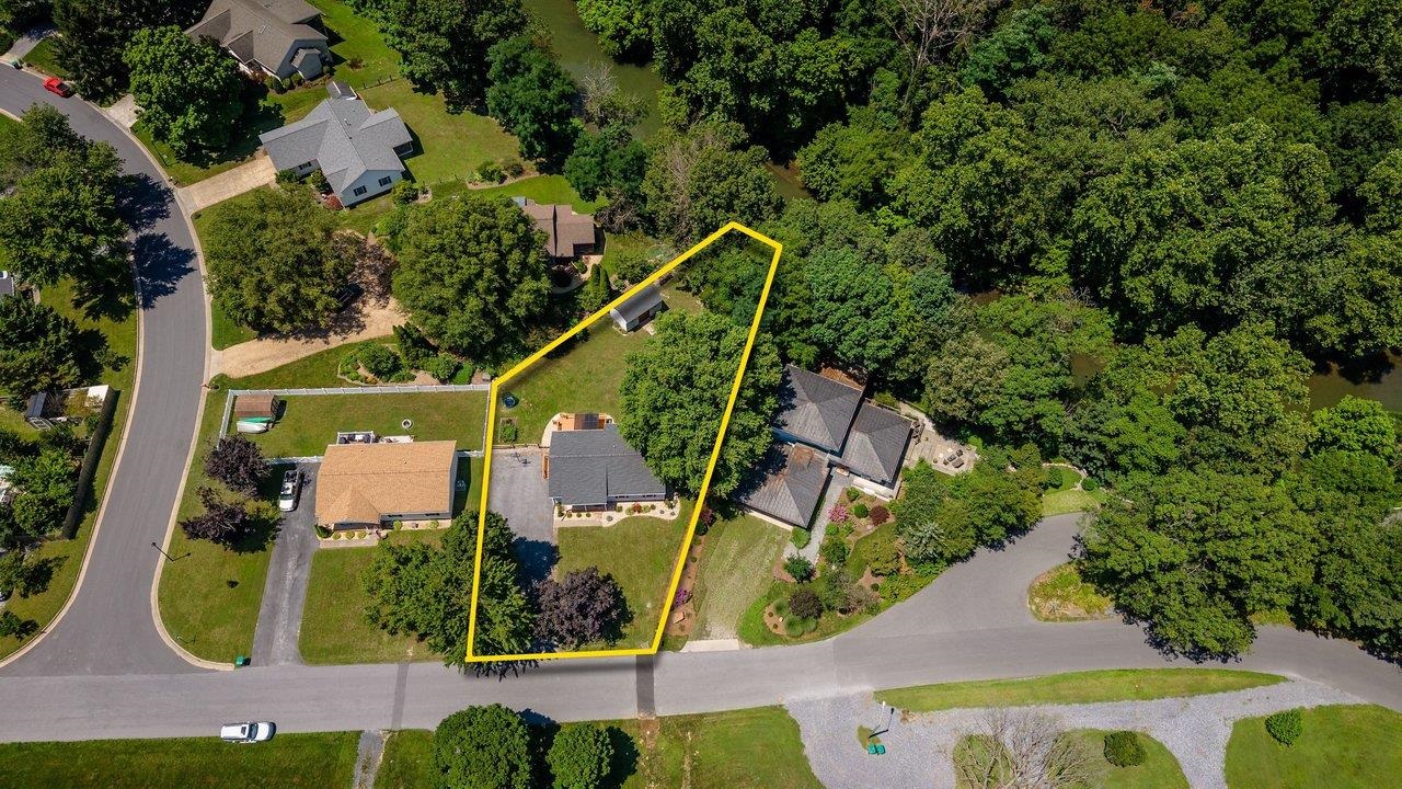503 E RIVERSIDE DR, BRIDGEWATER, Virginia 22812, 3 Bedrooms Bedrooms, ,2 BathroomsBathrooms,Residential,503 E RIVERSIDE DR,679530 MLS # 679530 503 E RIVERSIDE DR, BRIDGEWATER, Virginia 22812, 3 Bedrooms Bedrooms, ,2 BathroomsBathrooms,Residential,503 E RIVERSIDE DR,679530 MLS # 679530