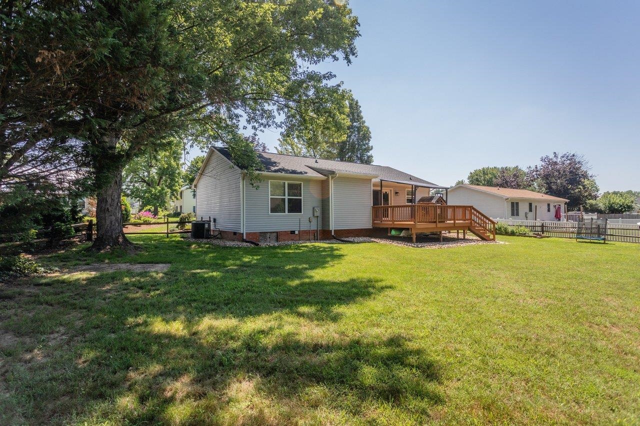 503 E RIVERSIDE DR, BRIDGEWATER, Virginia 22812, 3 Bedrooms Bedrooms, ,2 BathroomsBathrooms,Residential,503 E RIVERSIDE DR,679530 MLS # 679530 503 E RIVERSIDE DR, BRIDGEWATER, Virginia 22812, 3 Bedrooms Bedrooms, ,2 BathroomsBathrooms,Residential,503 E RIVERSIDE DR,679530 MLS # 679530