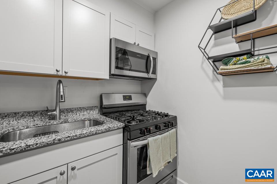 2527 HYDRAULIC RD, CHARLOTTESVILLE, Virginia 22901, 1 Bedroom Bedrooms, ,1 BathroomBathrooms,Residential,2527 HYDRAULIC RD,679531 MLS # 679531 2527 HYDRAULIC RD, CHARLOTTESVILLE, Virginia 22901, 1 Bedroom Bedrooms, ,1 BathroomBathrooms,Residential,2527 HYDRAULIC RD,679531 MLS # 679531