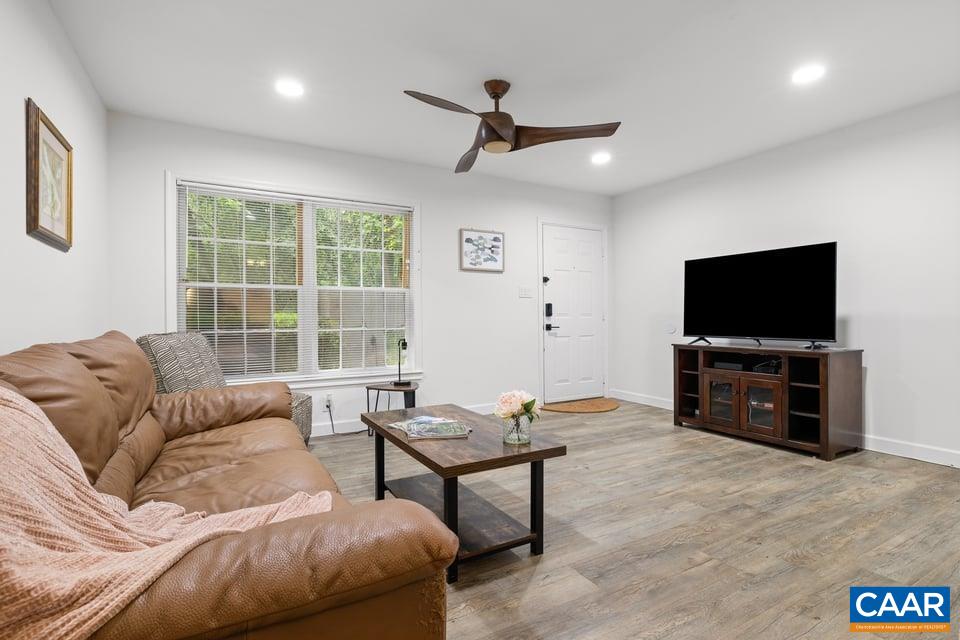 2527 HYDRAULIC RD, CHARLOTTESVILLE, Virginia 22901, 1 Bedroom Bedrooms, ,1 BathroomBathrooms,Residential,2527 HYDRAULIC RD,679531 MLS # 679531 2527 HYDRAULIC RD, CHARLOTTESVILLE, Virginia 22901, 1 Bedroom Bedrooms, ,1 BathroomBathrooms,Residential,2527 HYDRAULIC RD,679531 MLS # 679531