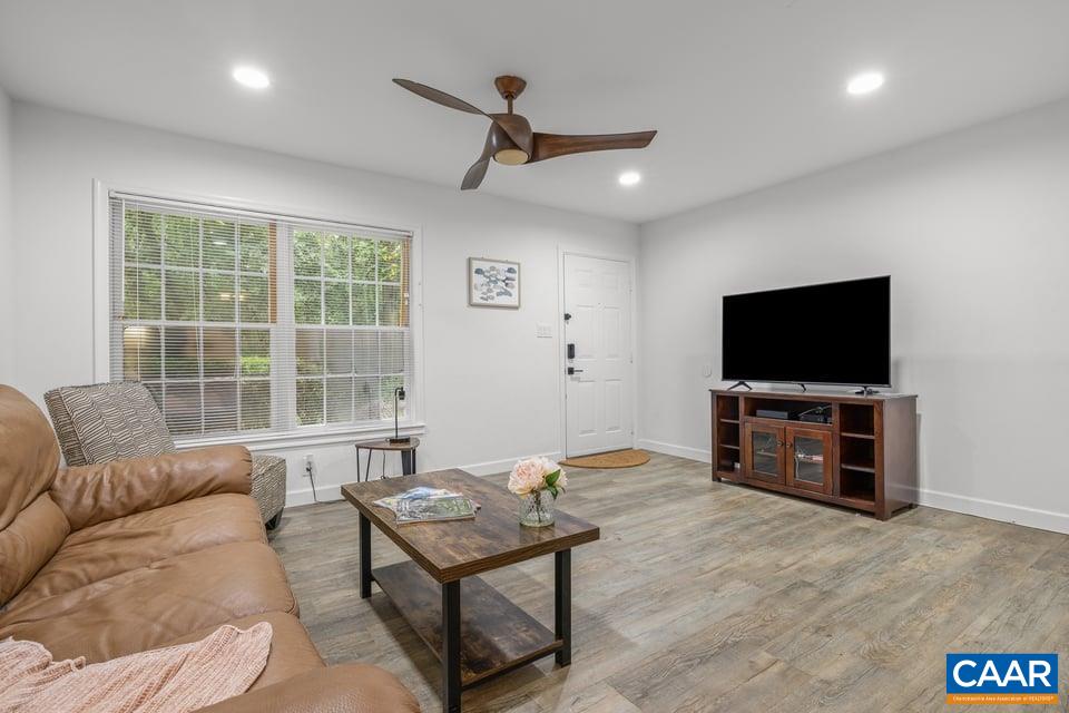 2527 HYDRAULIC RD, CHARLOTTESVILLE, Virginia 22901, 1 Bedroom Bedrooms, ,1 BathroomBathrooms,Residential,2527 HYDRAULIC RD,679531 MLS # 679531 2527 HYDRAULIC RD, CHARLOTTESVILLE, Virginia 22901, 1 Bedroom Bedrooms, ,1 BathroomBathrooms,Residential,2527 HYDRAULIC RD,679531 MLS # 679531