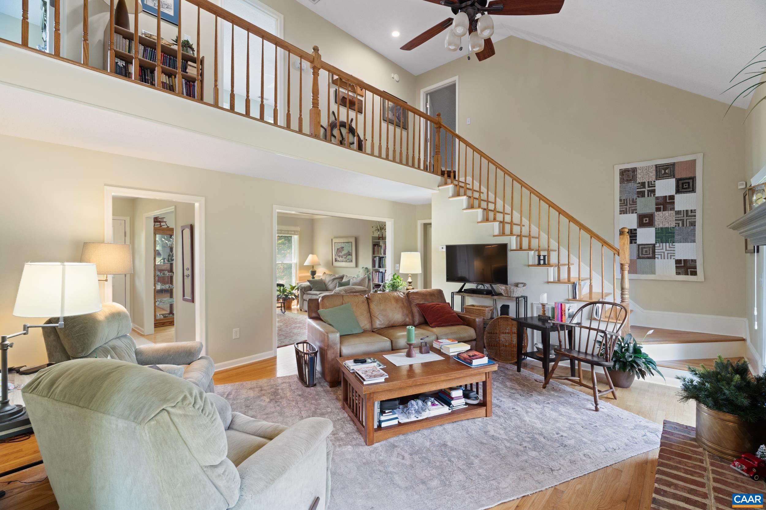 Family Room with upstairs balcolny Family Room with upstairs balcolny