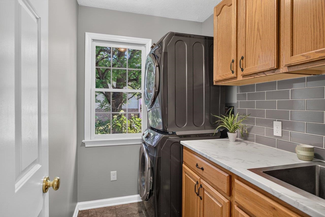 225 WALNUT DR, BROADWAY, Virginia 22815, 4 Bedrooms Bedrooms, ,3 BathroomsBathrooms,Residential,225 WALNUT DR,679534 MLS # 679534