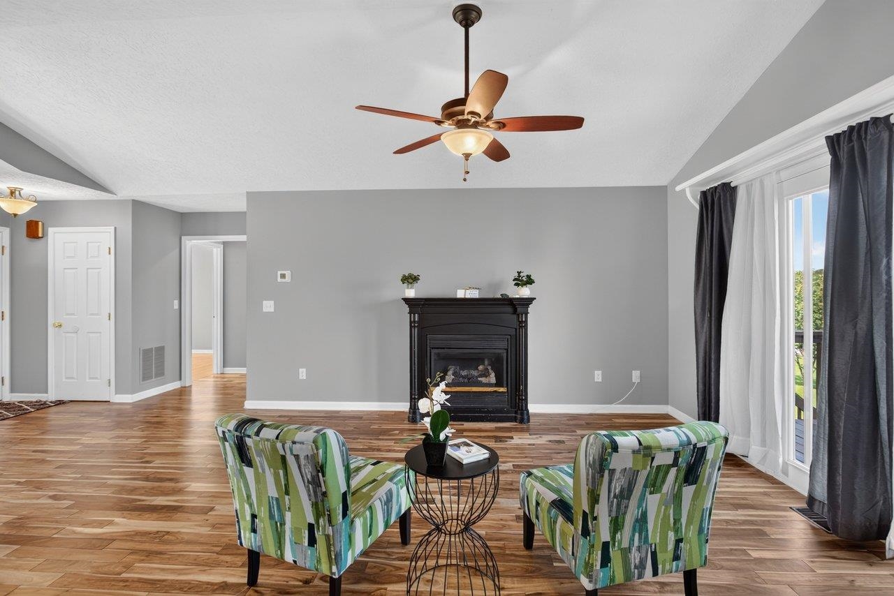 225 WALNUT DR, BROADWAY, Virginia 22815, 4 Bedrooms Bedrooms, ,3 BathroomsBathrooms,Residential,225 WALNUT DR,679534 MLS # 679534