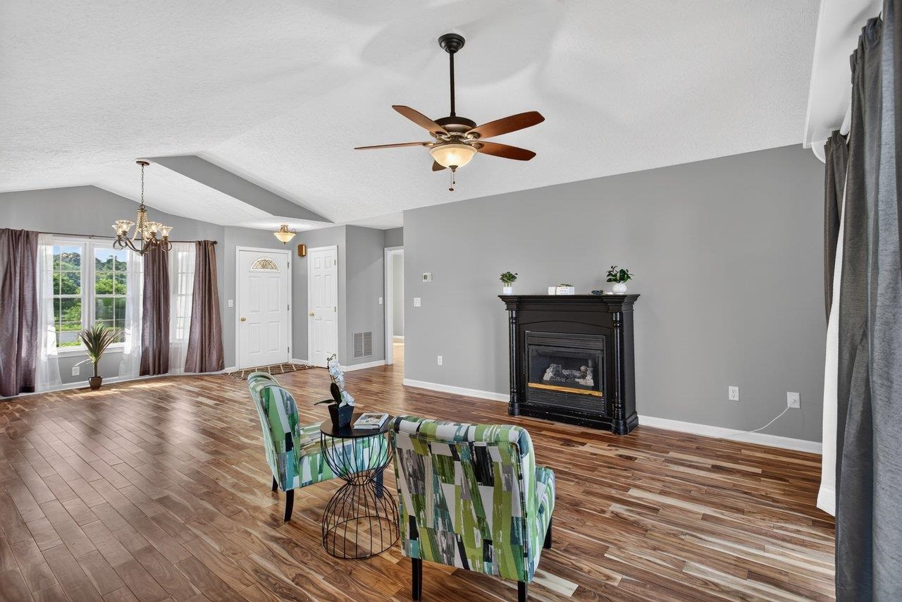 225 WALNUT DR, BROADWAY, Virginia 22815, 4 Bedrooms Bedrooms, ,3 BathroomsBathrooms,Residential,225 WALNUT DR,679534 MLS # 679534