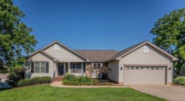 225 WALNUT DR, BROADWAY, Virginia 22815, 4 Bedrooms Bedrooms, ,3 BathroomsBathrooms,Residential,225 WALNUT DR,679534 MLS # 679534