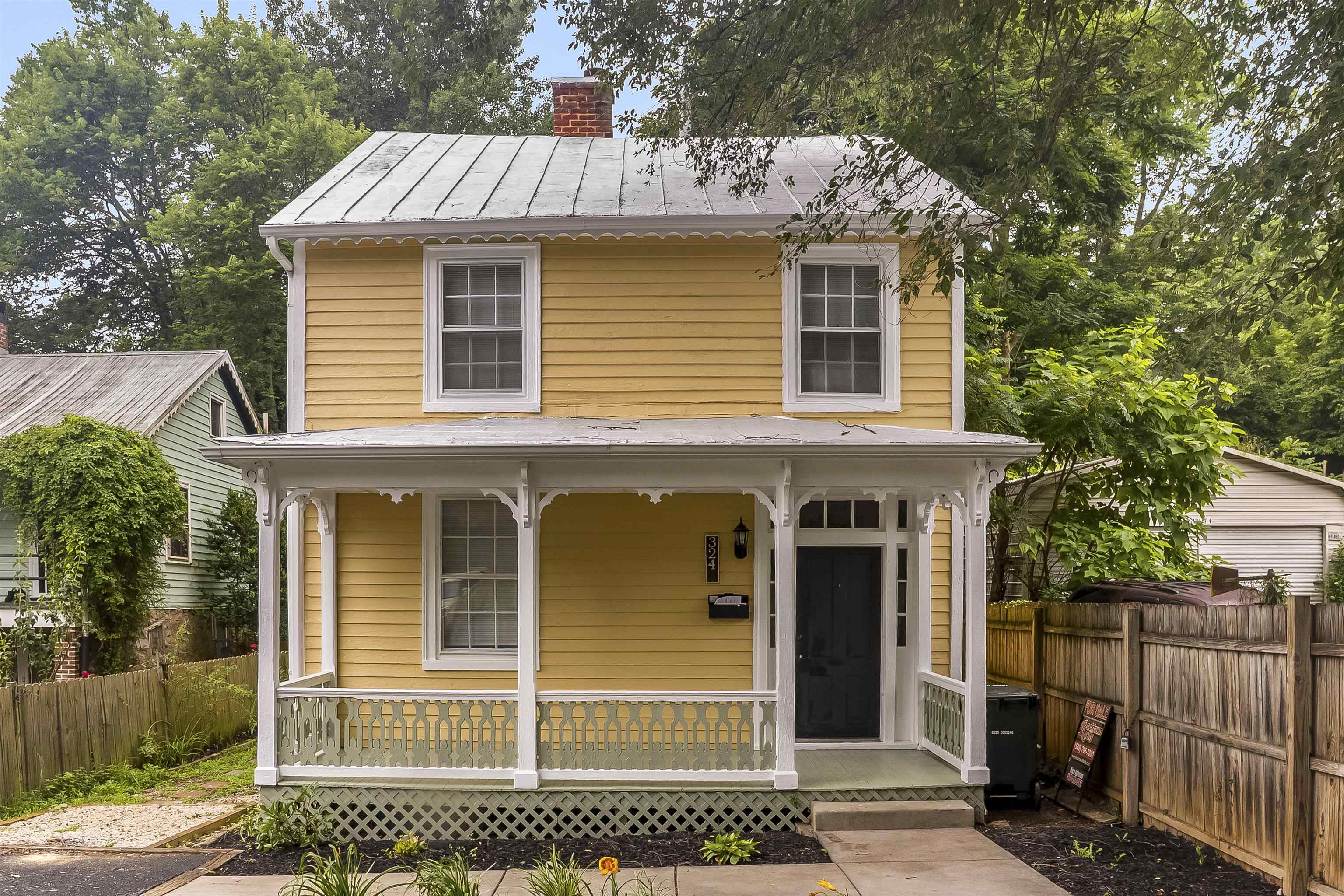 324 GREEN ST, STAUNTON, Virginia 24401, 2 Bedrooms Bedrooms, ,1 BathroomBathrooms,Residential,324 GREEN ST,679535 MLS # 679535 324 GREEN ST, STAUNTON, Virginia 24401, 2 Bedrooms Bedrooms, ,1 BathroomBathrooms,Residential,324 GREEN ST,679535 MLS # 679535