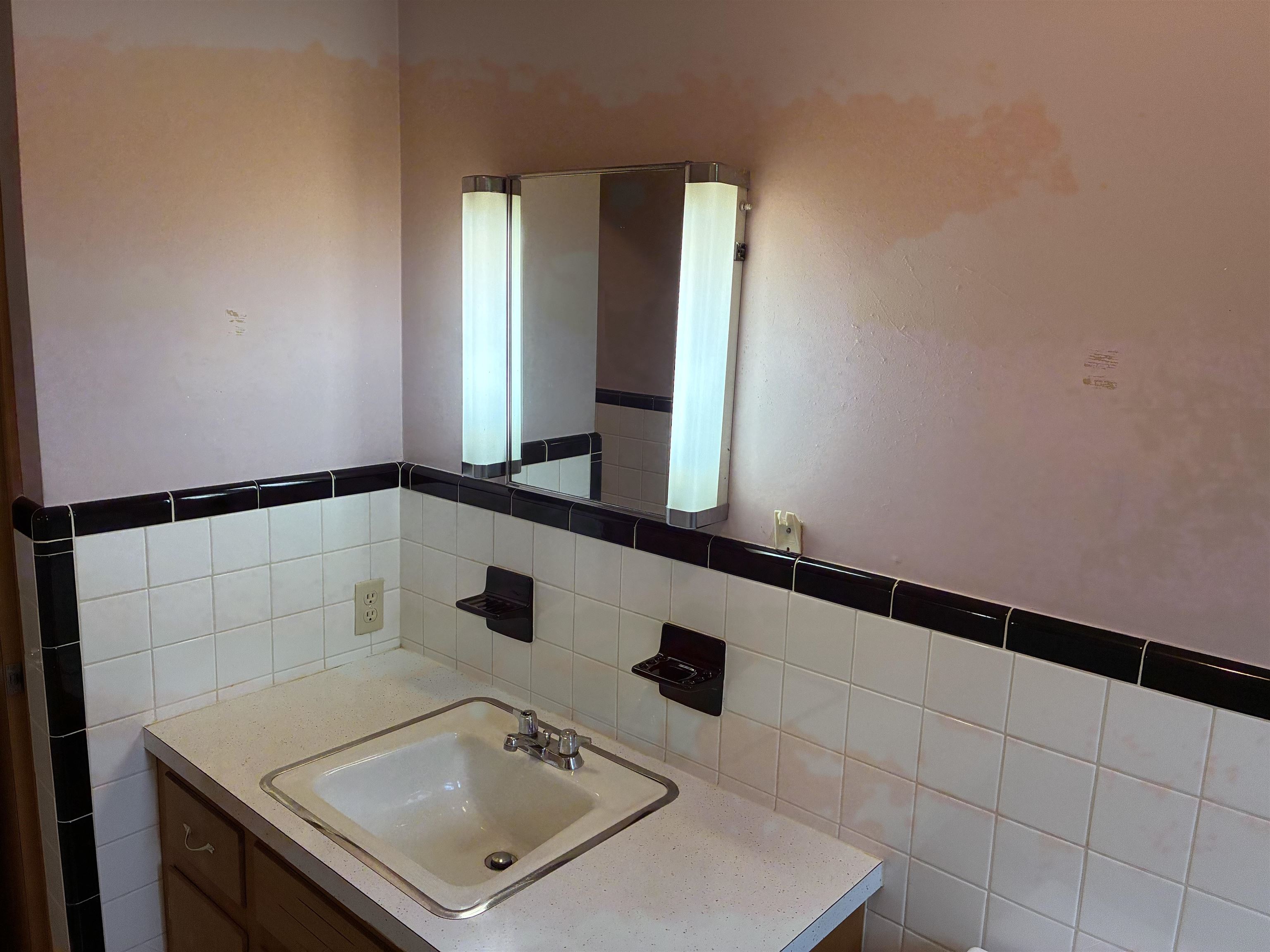 9449 PORT REPUBLIC RD, PORT REPUBLIC, Virginia 24471, 3 Bedrooms Bedrooms, ,1 BathroomBathrooms,Residential,9449 PORT REPUBLIC RD,679540 MLS # 679540 9449 PORT REPUBLIC RD, PORT REPUBLIC, Virginia 24471, 3 Bedrooms Bedrooms, ,1 BathroomBathrooms,Residential,9449 PORT REPUBLIC RD,679540 MLS # 679540