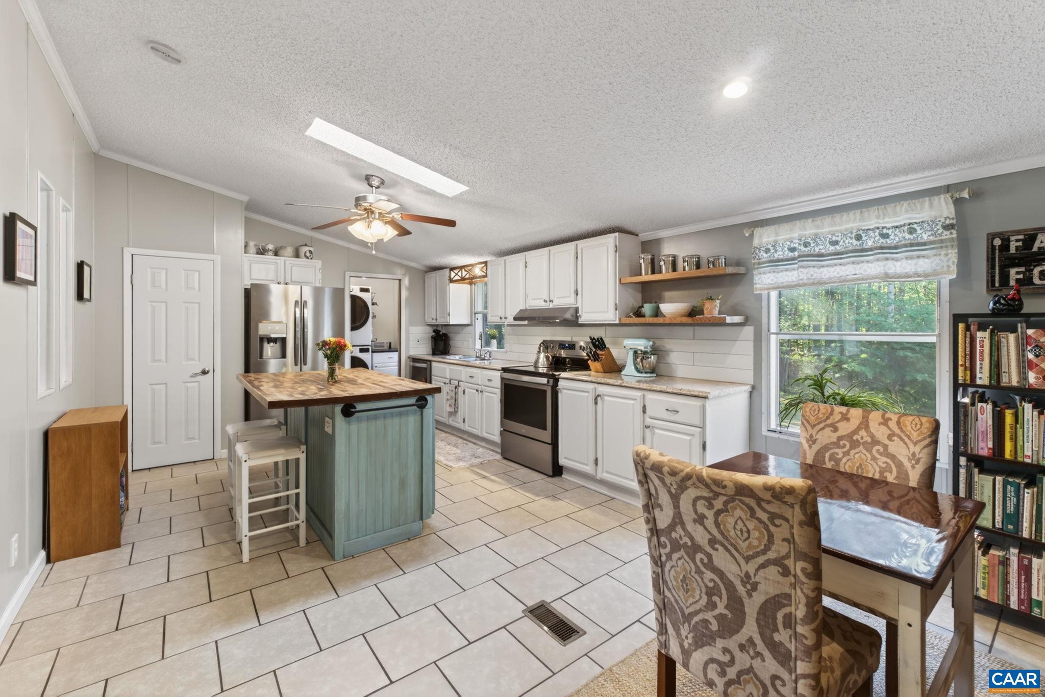 5362 ROLLING RD, SCOTTSVILLE, Virginia 24590, 3 Bedrooms Bedrooms, ,2 BathroomsBathrooms,Residential,5362 ROLLING RD,679547 MLS # 679547 5362 ROLLING RD, SCOTTSVILLE, Virginia 24590, 3 Bedrooms Bedrooms, ,2 BathroomsBathrooms,Residential,5362 ROLLING RD,679547 MLS # 679547