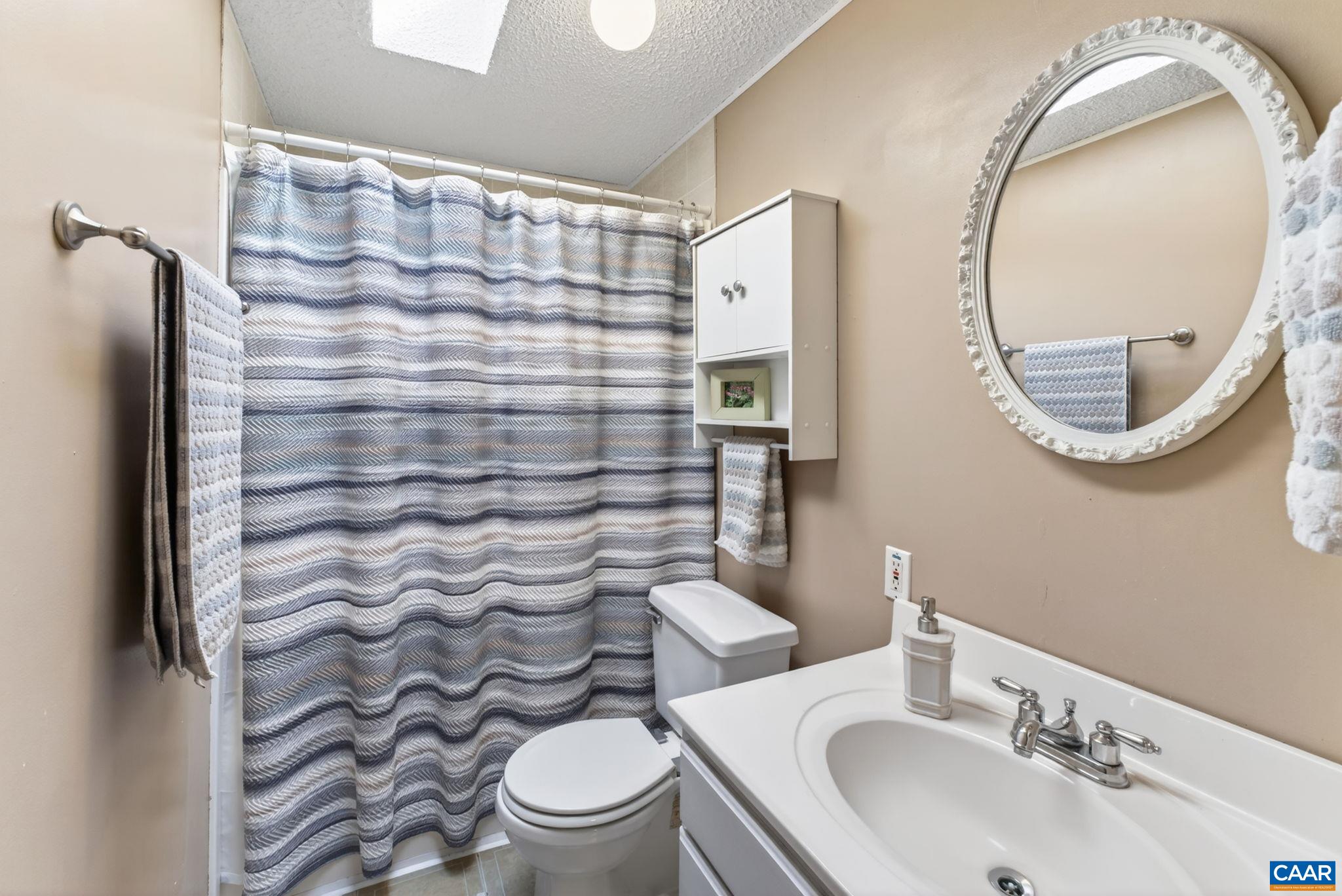 5362 ROLLING RD, SCOTTSVILLE, Virginia 24590, 3 Bedrooms Bedrooms, ,2 BathroomsBathrooms,Residential,5362 ROLLING RD,679547 MLS # 679547 5362 ROLLING RD, SCOTTSVILLE, Virginia 24590, 3 Bedrooms Bedrooms, ,2 BathroomsBathrooms,Residential,5362 ROLLING RD,679547 MLS # 679547