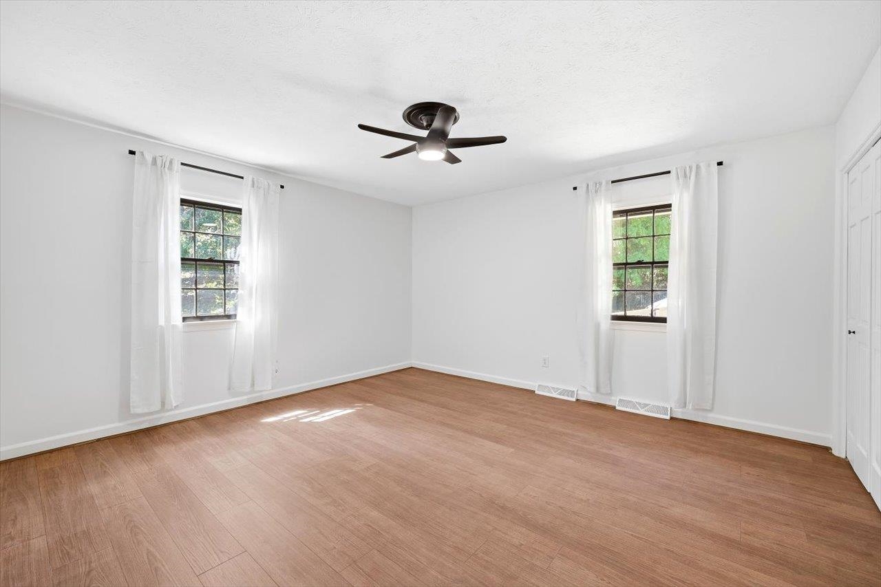 1060 GLENWOOD BLVD, WAYNESBORO, Virginia 22980, 4 Bedrooms Bedrooms, ,2 BathroomsBathrooms,Residential,1060 GLENWOOD BLVD,679552 MLS # 679552 1060 GLENWOOD BLVD, WAYNESBORO, Virginia 22980, 4 Bedrooms Bedrooms, ,2 BathroomsBathrooms,Residential,1060 GLENWOOD BLVD,679552 MLS # 679552