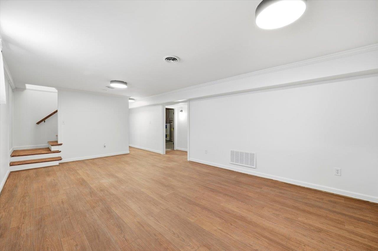 1060 GLENWOOD BLVD, WAYNESBORO, Virginia 22980, 4 Bedrooms Bedrooms, ,2 BathroomsBathrooms,Residential,1060 GLENWOOD BLVD,679552 MLS # 679552 1060 GLENWOOD BLVD, WAYNESBORO, Virginia 22980, 4 Bedrooms Bedrooms, ,2 BathroomsBathrooms,Residential,1060 GLENWOOD BLVD,679552 MLS # 679552