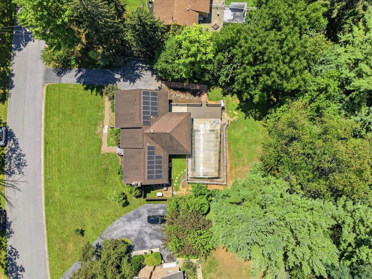 1060 GLENWOOD BLVD, WAYNESBORO, Virginia 22980, 4 Bedrooms Bedrooms, ,2 BathroomsBathrooms,Residential,1060 GLENWOOD BLVD,679552 MLS # 679552 1060 GLENWOOD BLVD, WAYNESBORO, Virginia 22980, 4 Bedrooms Bedrooms, ,2 BathroomsBathrooms,Residential,1060 GLENWOOD BLVD,679552 MLS # 679552