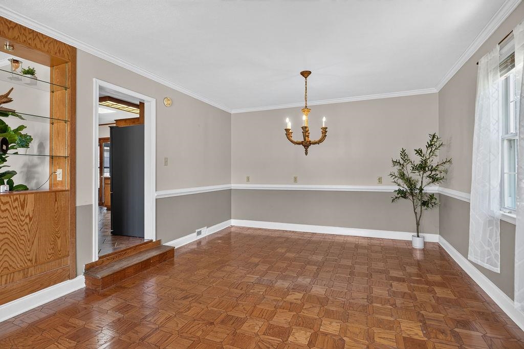 7 FEATHERSTONE DR, LYNDHURST, Virginia 22952, 4 Bedrooms Bedrooms, ,2 BathroomsBathrooms,Residential,7 FEATHERSTONE DR,679558 MLS # 679558 7 FEATHERSTONE DR, LYNDHURST, Virginia 22952, 4 Bedrooms Bedrooms, ,2 BathroomsBathrooms,Residential,7 FEATHERSTONE DR,679558 MLS # 679558